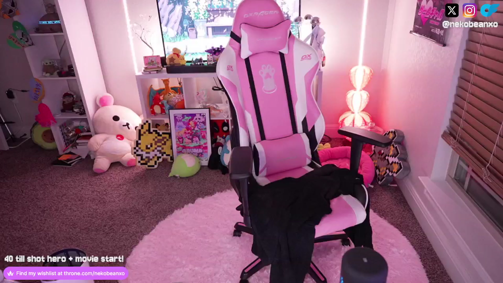 Gallery image thumbnail from Nekobeanxo's myfreecams stream on, 08/21/2024, 08:16 image 13 of 20