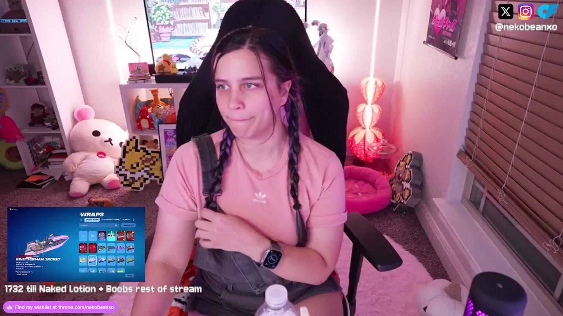 Gallery image thumbnail from Nekobeanxo's myfreecams stream on, 08/24/2024, 04:00 image 13 of 20
