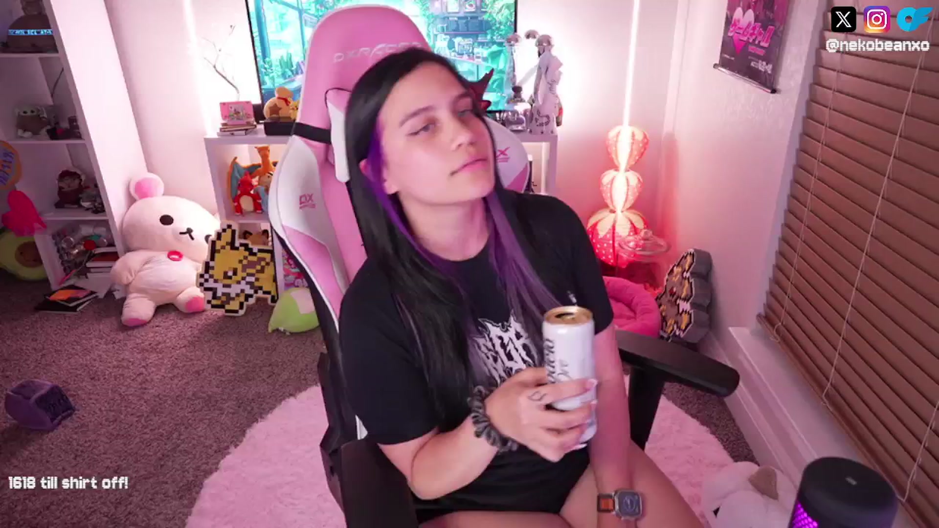 Gallery image thumbnail from Nekobeanxo's myfreecams stream on, 08/28/2024, 04:41 image 5 of 20