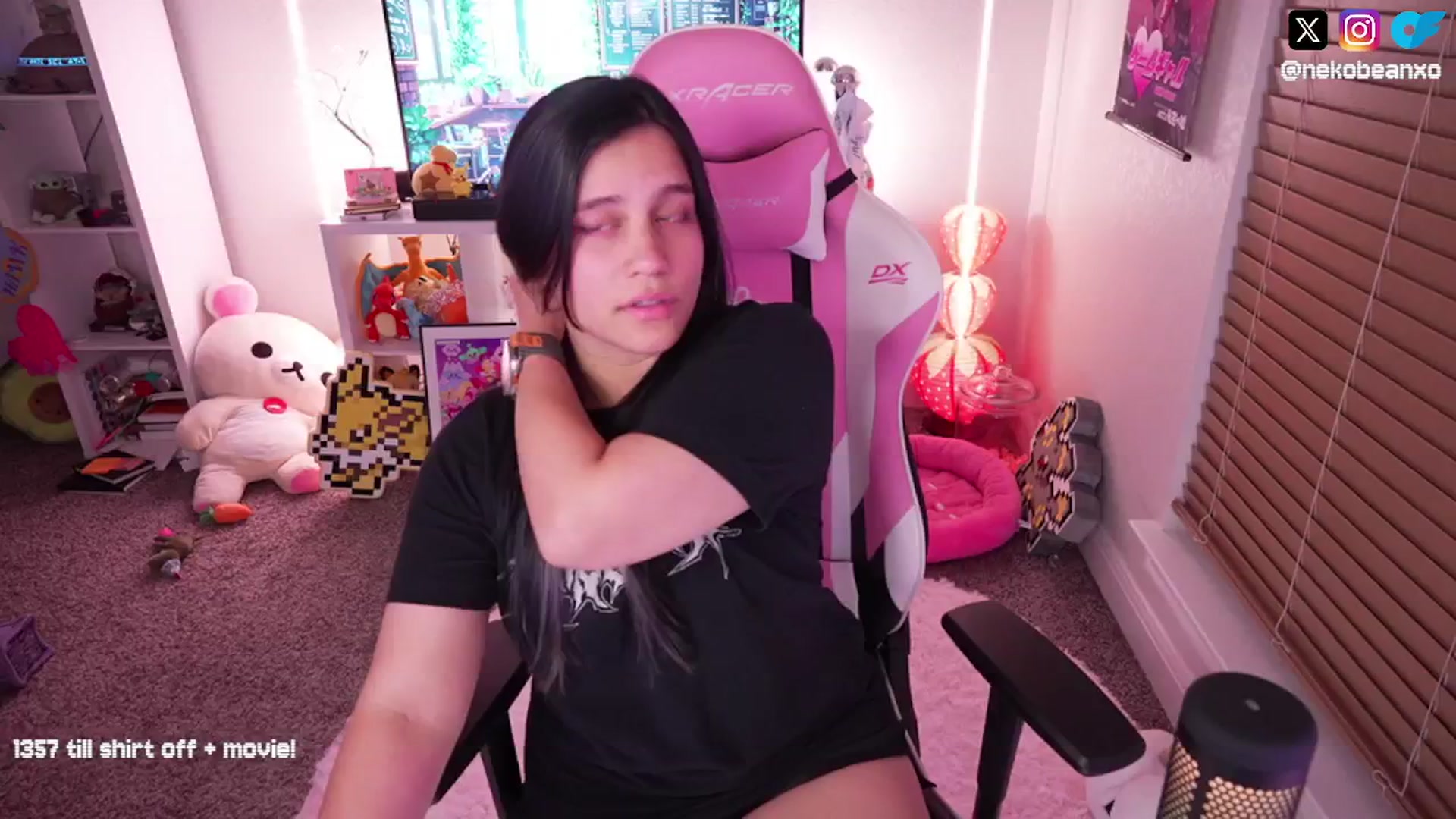 Gallery image thumbnail from Nekobeanxo's myfreecams stream on, 08/28/2024, 04:41 image 16 of 20
