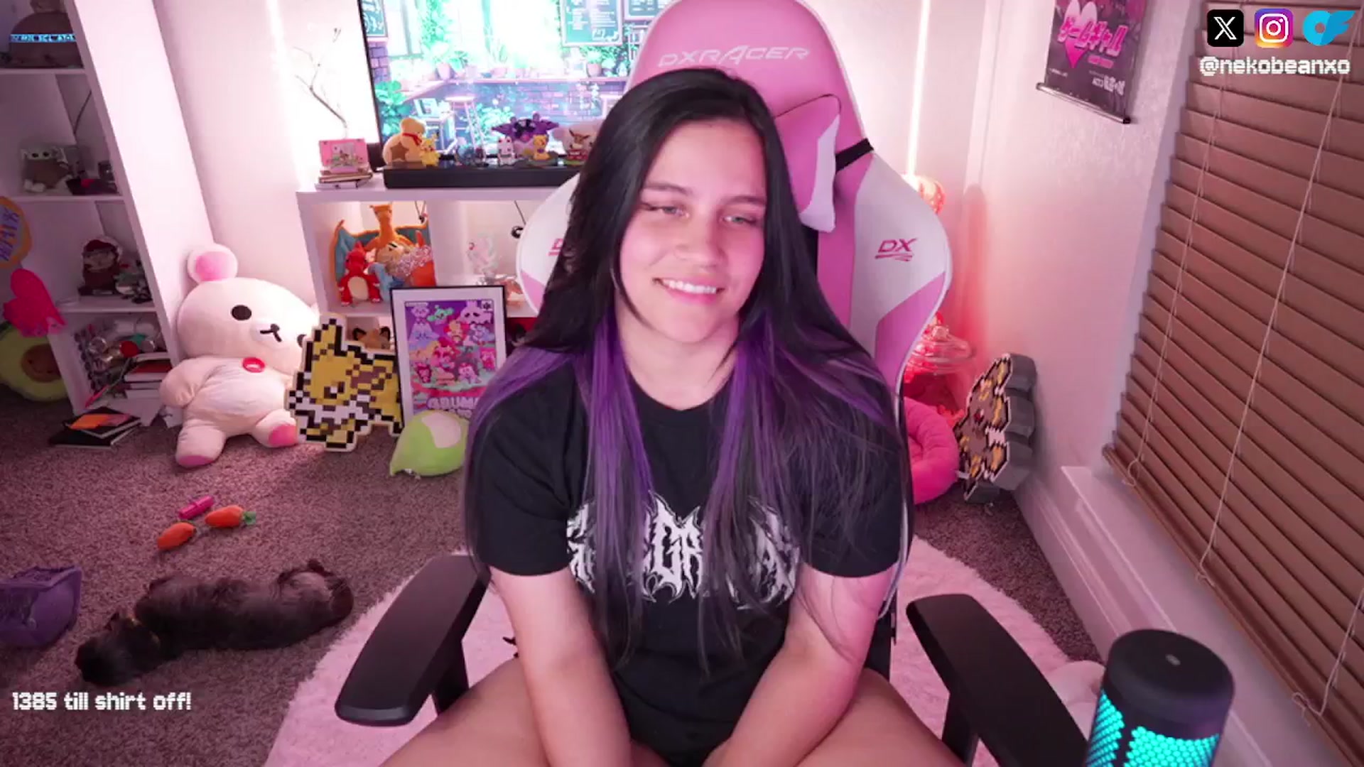 Gallery image thumbnail from Nekobeanxo's myfreecams stream on, 08/28/2024, 04:41 image 12 of 20