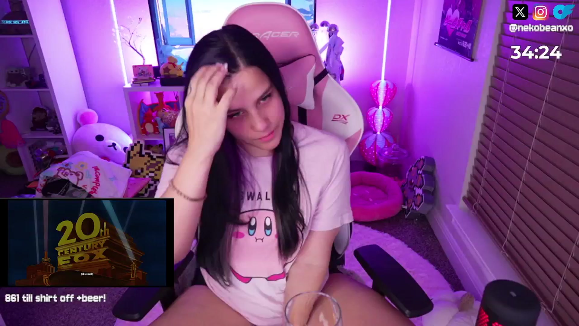 Gallery image thumbnail from Nekobeanxo's myfreecams stream on, 08/29/2024, 06:43 image 6 of 20