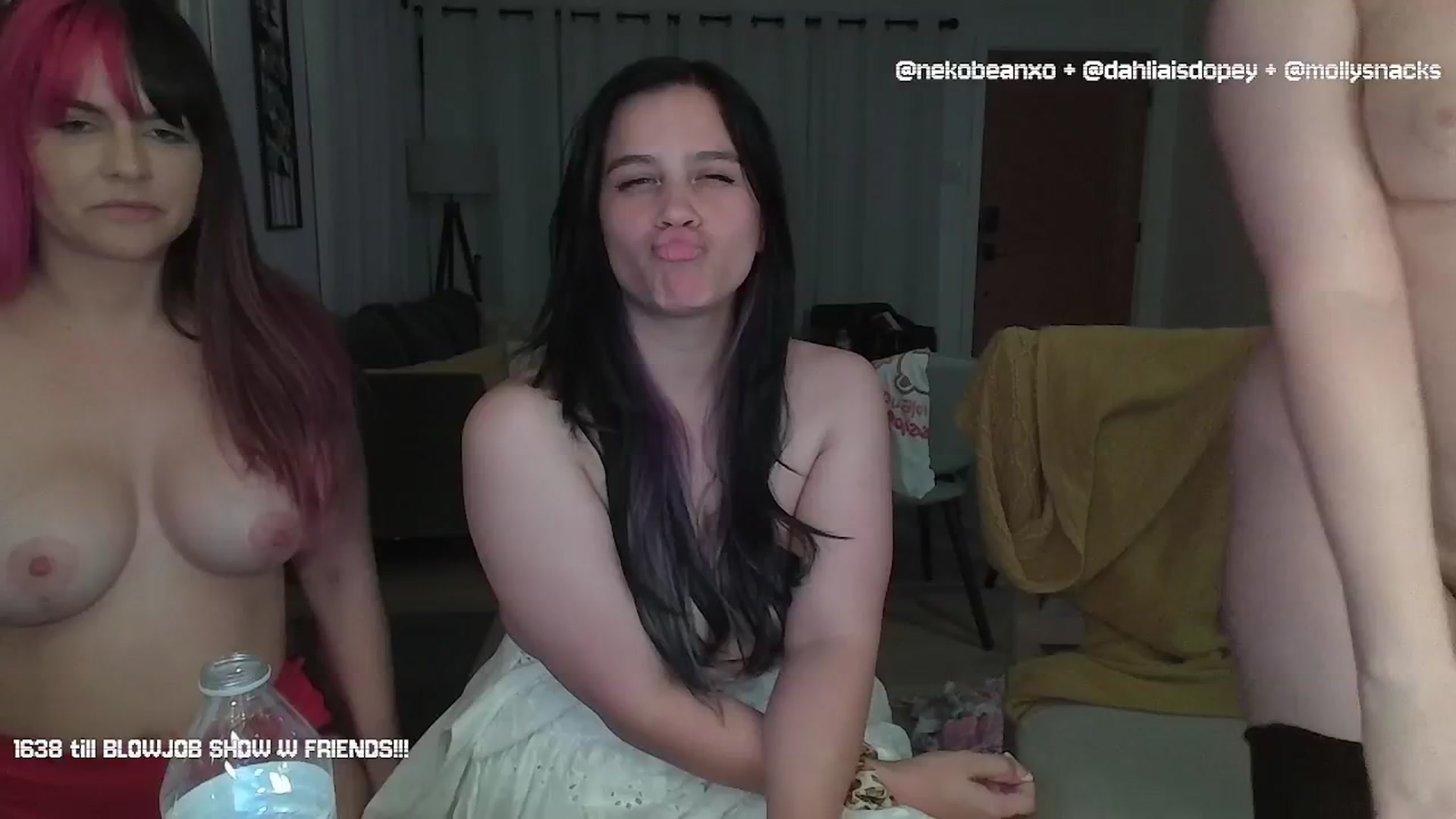 Gallery image thumbnail from Nekobeanxo's myfreecams stream on, 08/31/2024, 07:04 image 16 of 20