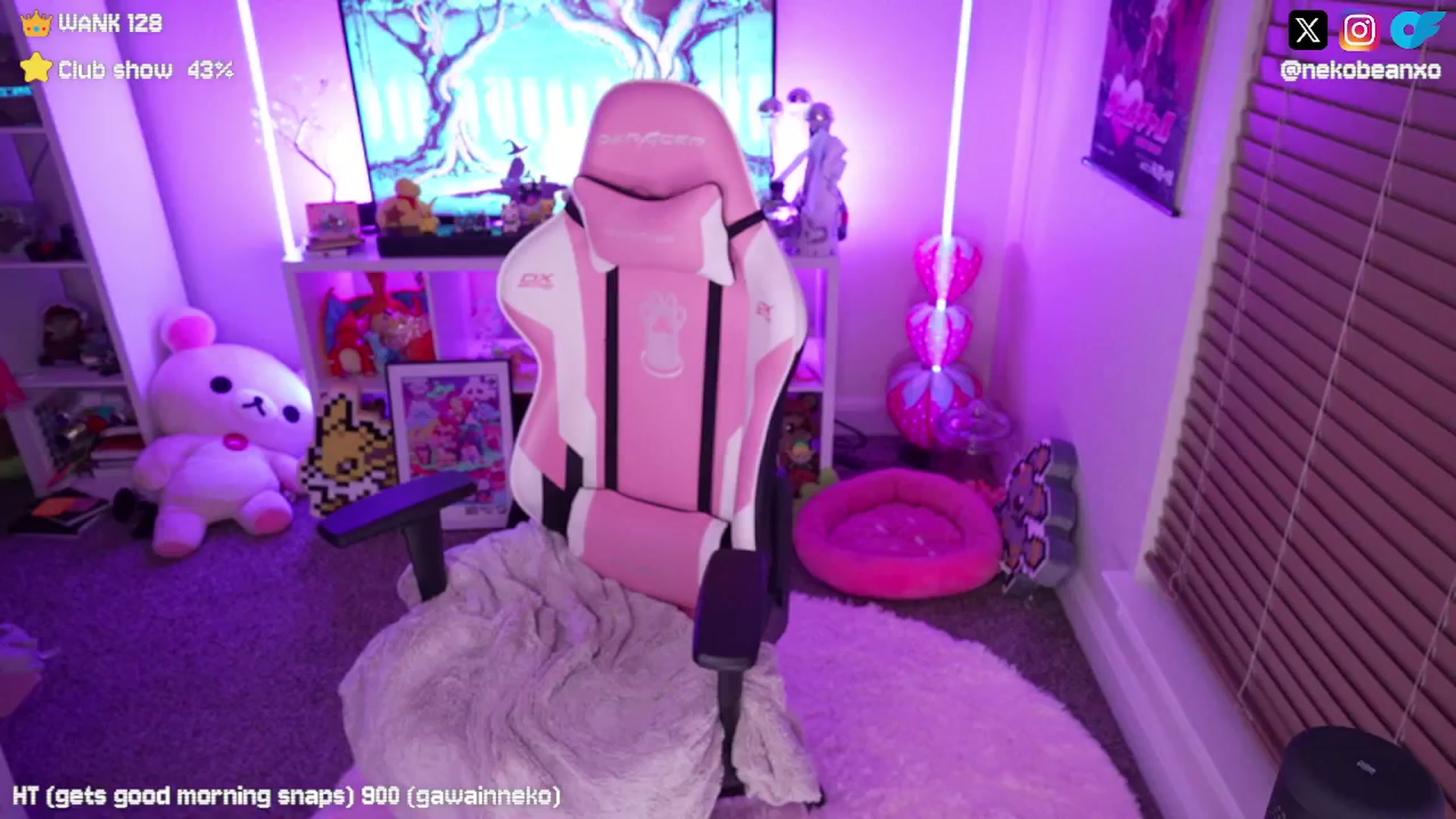 Gallery image thumbnail from Nekobeanxo's myfreecams stream on, 09/04/2024, 08:05 image 15 of 20