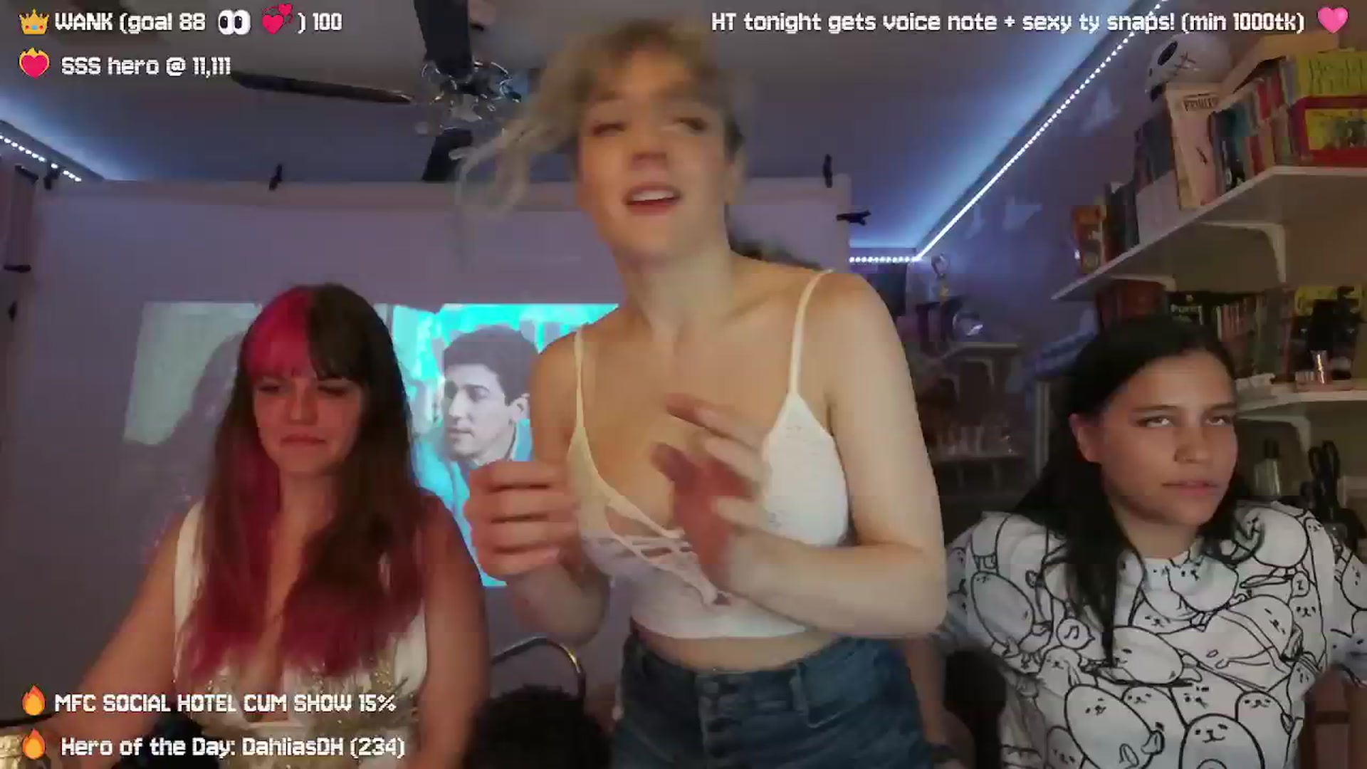Gallery image thumbnail from Nekobeanxo's myfreecams stream on, 09/23/2024, 07:13 image 3 of 20