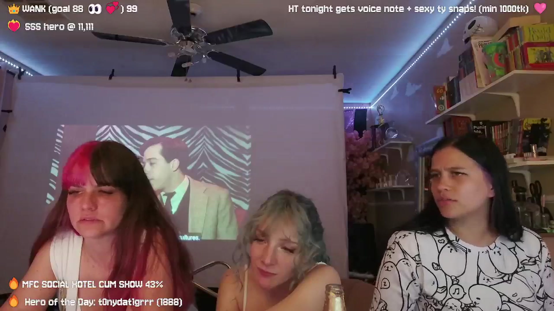 Gallery image thumbnail from Nekobeanxo's myfreecams stream on, 09/23/2024, 07:13 image 12 of 20