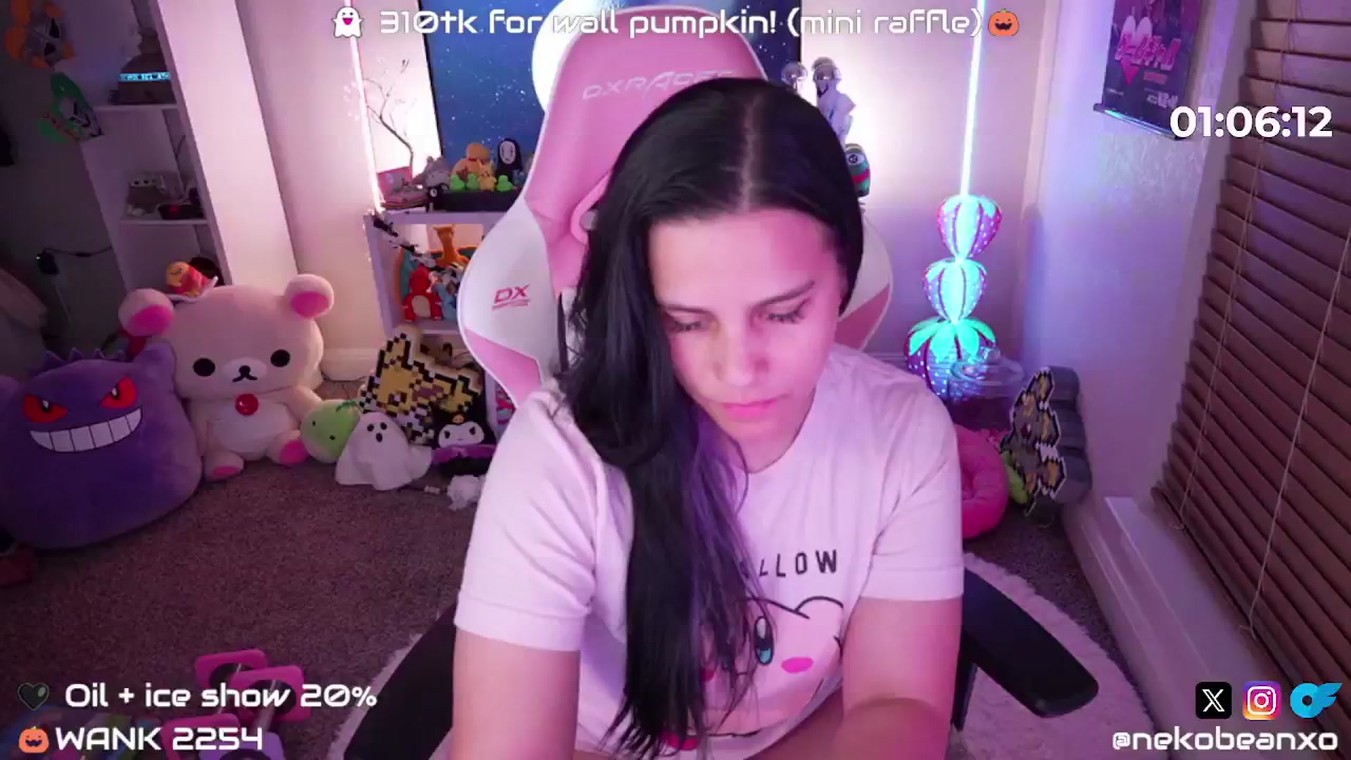 Gallery image thumbnail from Nekobeanxo's myfreecams stream on, 10/06/2024, 02:44 image 5 of 20