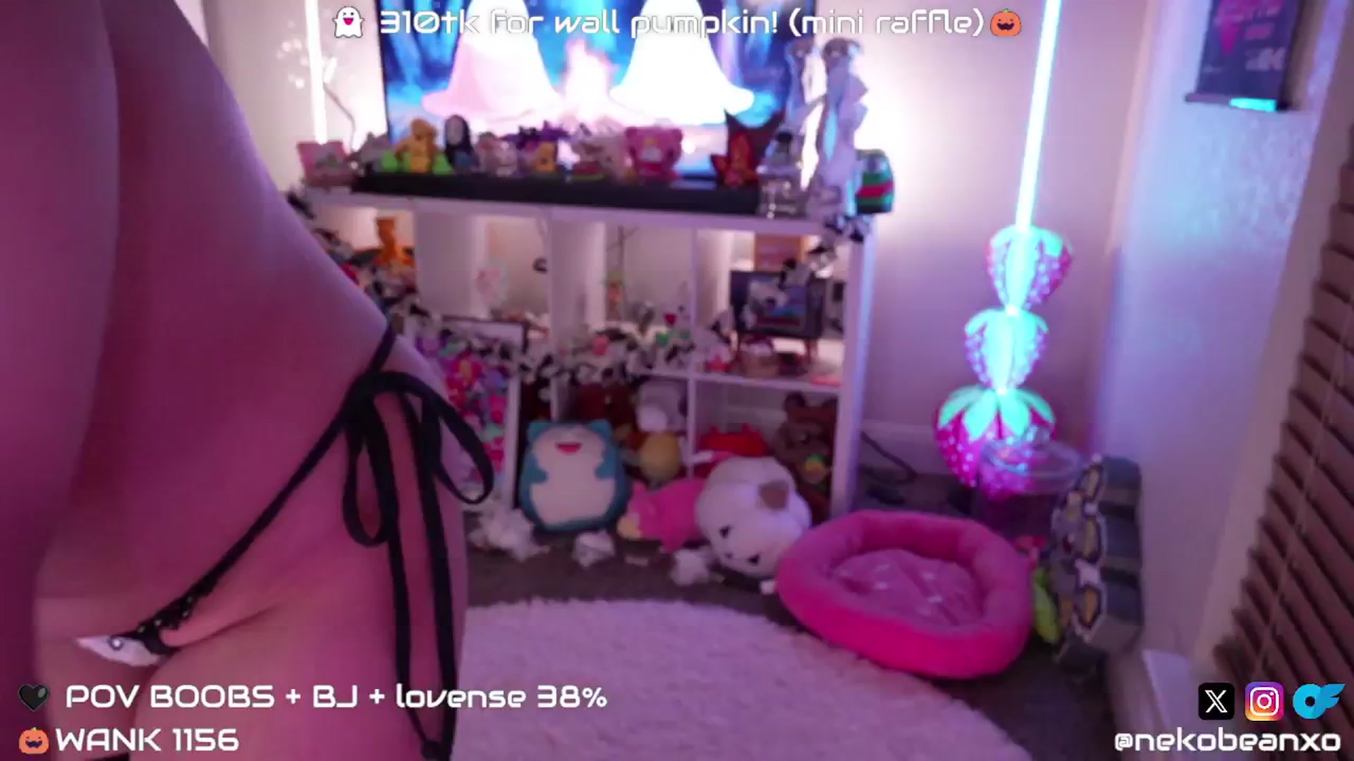 Gallery image thumbnail from Nekobeanxo's myfreecams stream on, 10/13/2024, 07:21 image 4 of 20