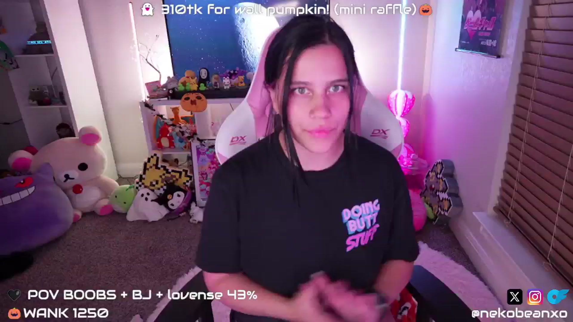 Gallery image thumbnail from Nekobeanxo's myfreecams stream on, 10/15/2024, 02:25 image 19 of 20