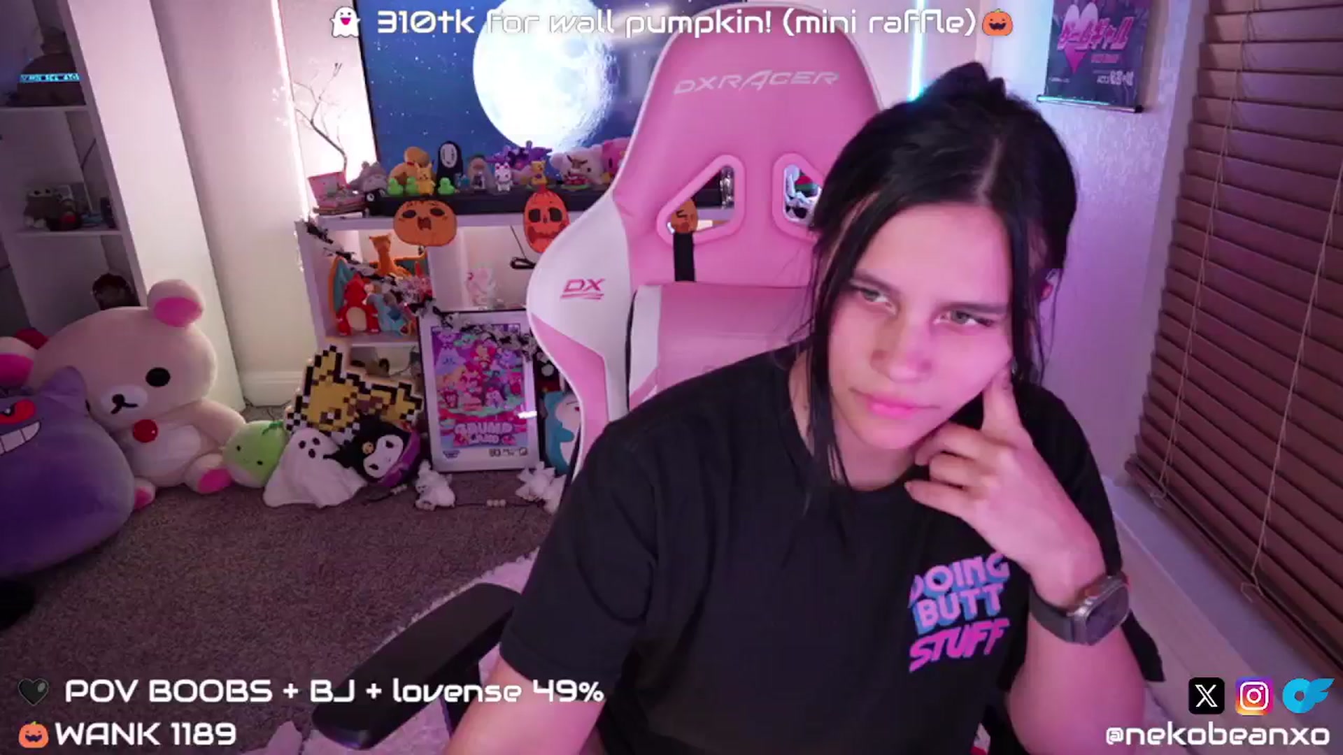 Gallery image thumbnail from Nekobeanxo's myfreecams stream on, 10/15/2024, 05:31 image 6 of 20