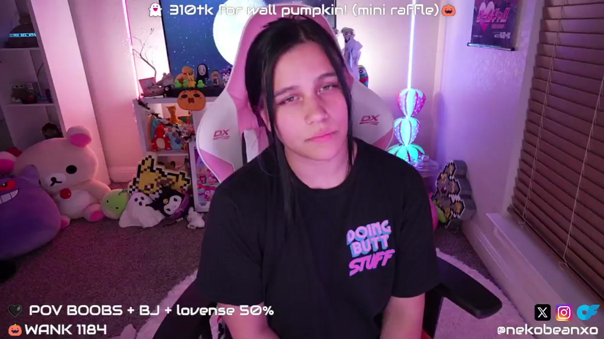 Gallery image thumbnail from Nekobeanxo's myfreecams stream on, 10/15/2024, 05:31 image 8 of 20