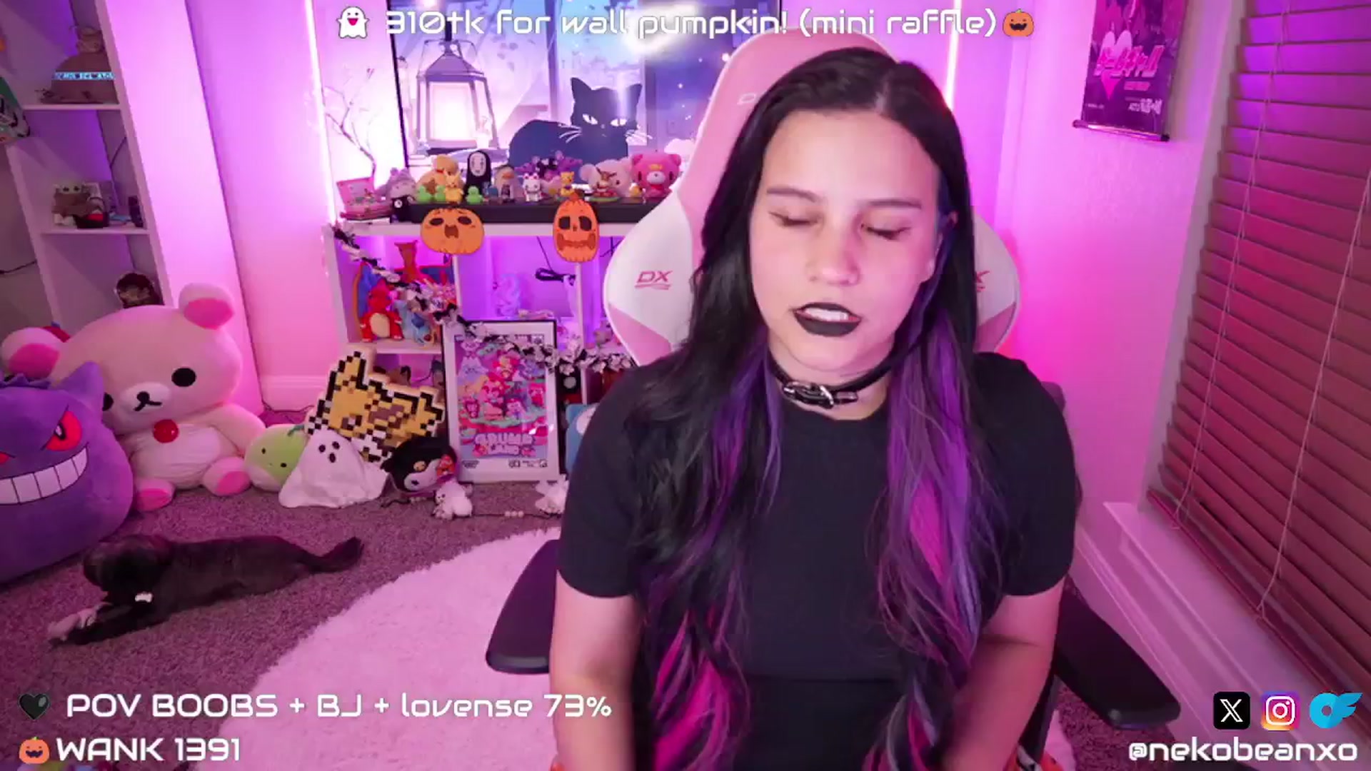 Gallery image thumbnail from Nekobeanxo's myfreecams stream on, 10/21/2024, 02:34 image 14 of 20