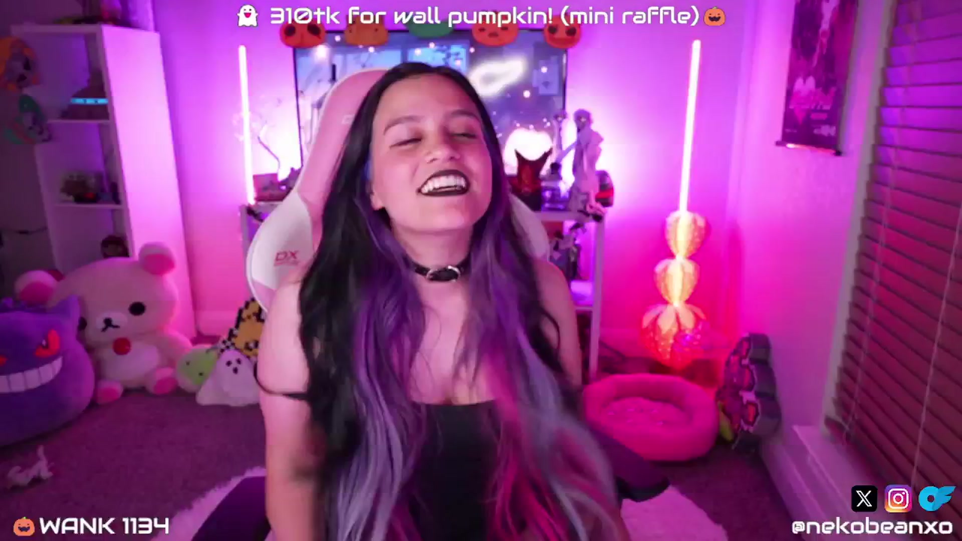 Gallery image thumbnail from Nekobeanxo's myfreecams stream on, 10/21/2024, 06:31 image 17 of 20