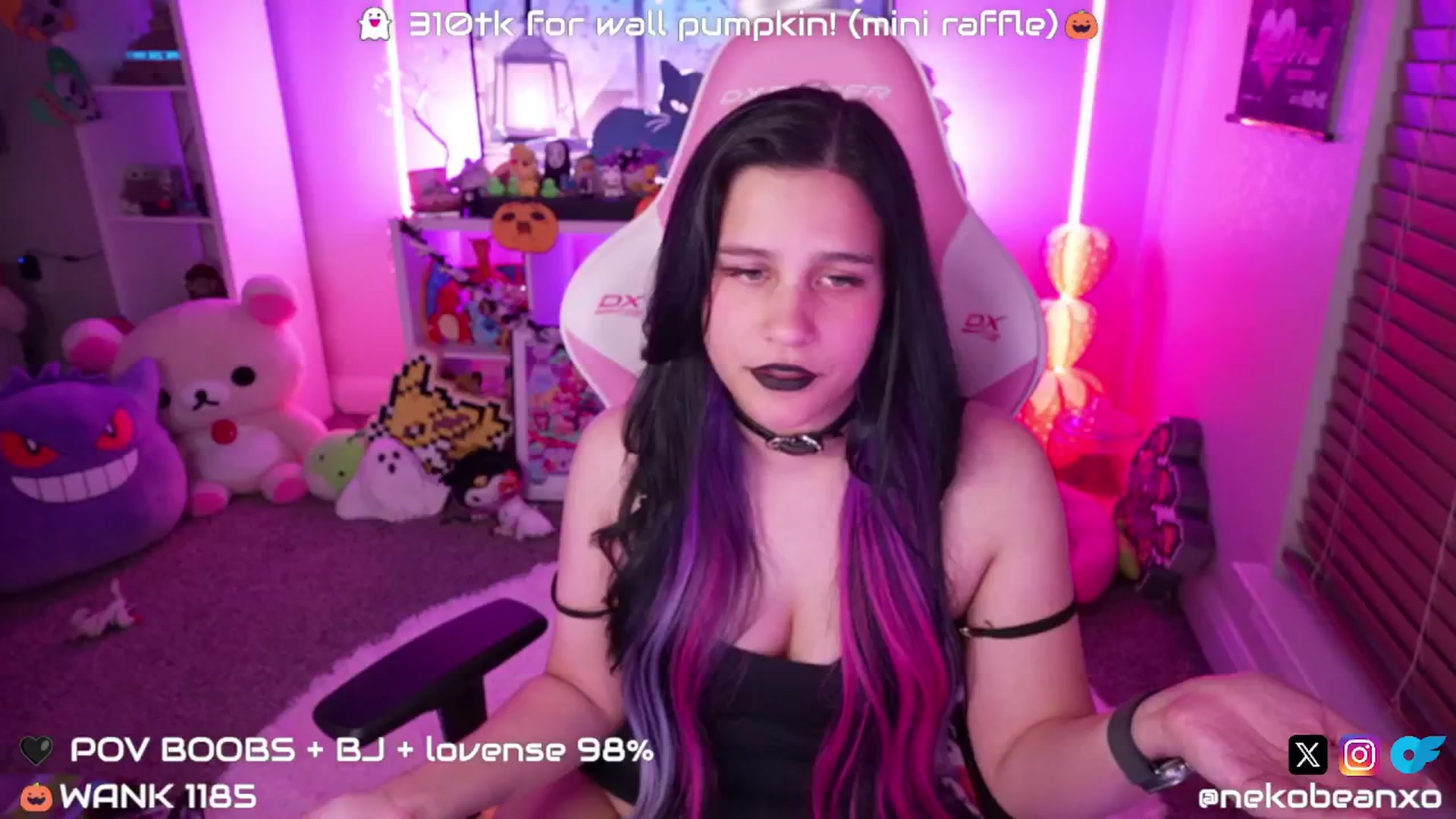Gallery image thumbnail from Nekobeanxo's myfreecams stream on, 10/21/2024, 06:31 image 14 of 20