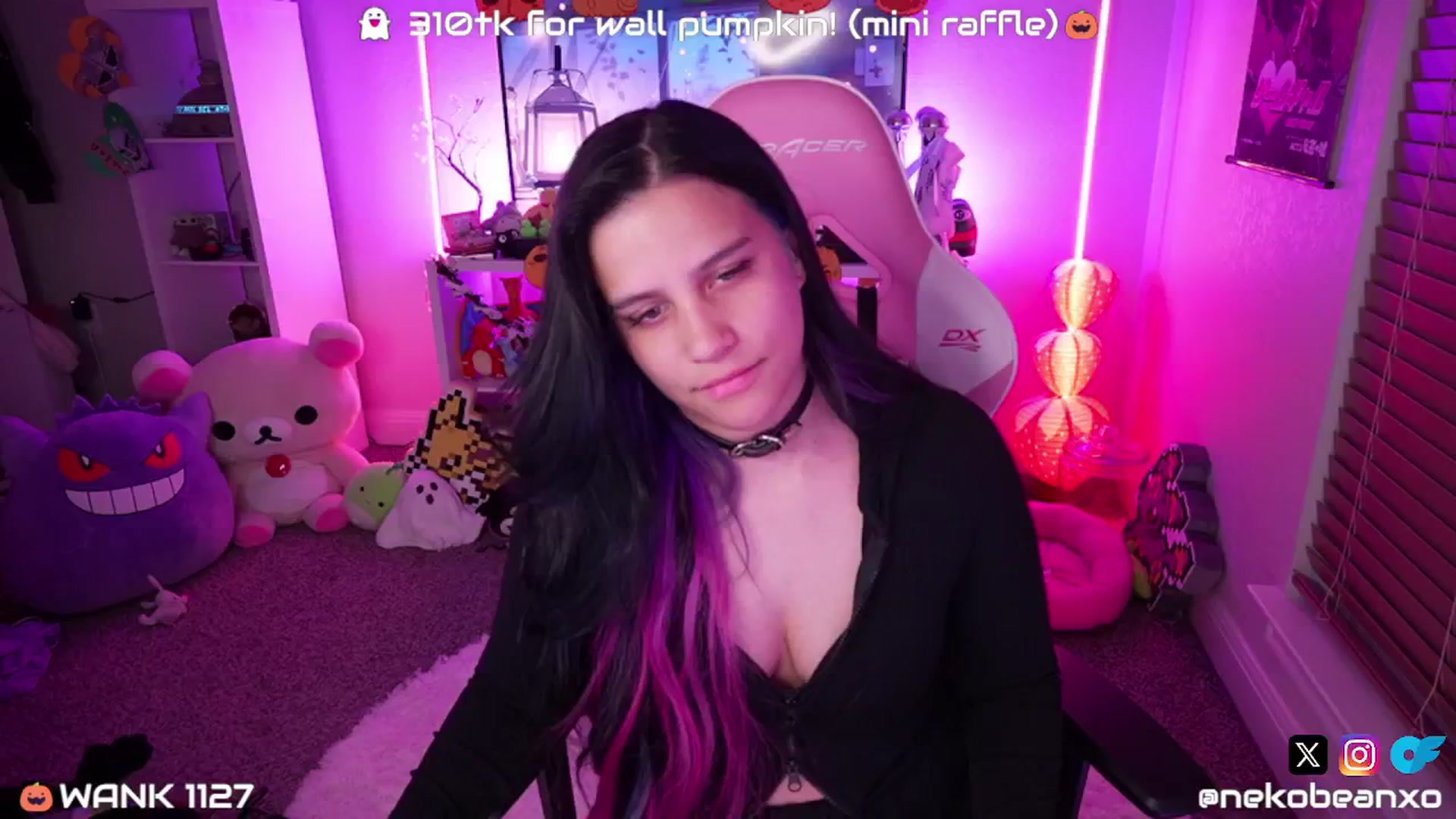Gallery image thumbnail from Nekobeanxo's myfreecams stream on, 10/23/2024, 03:10 image 12 of 20