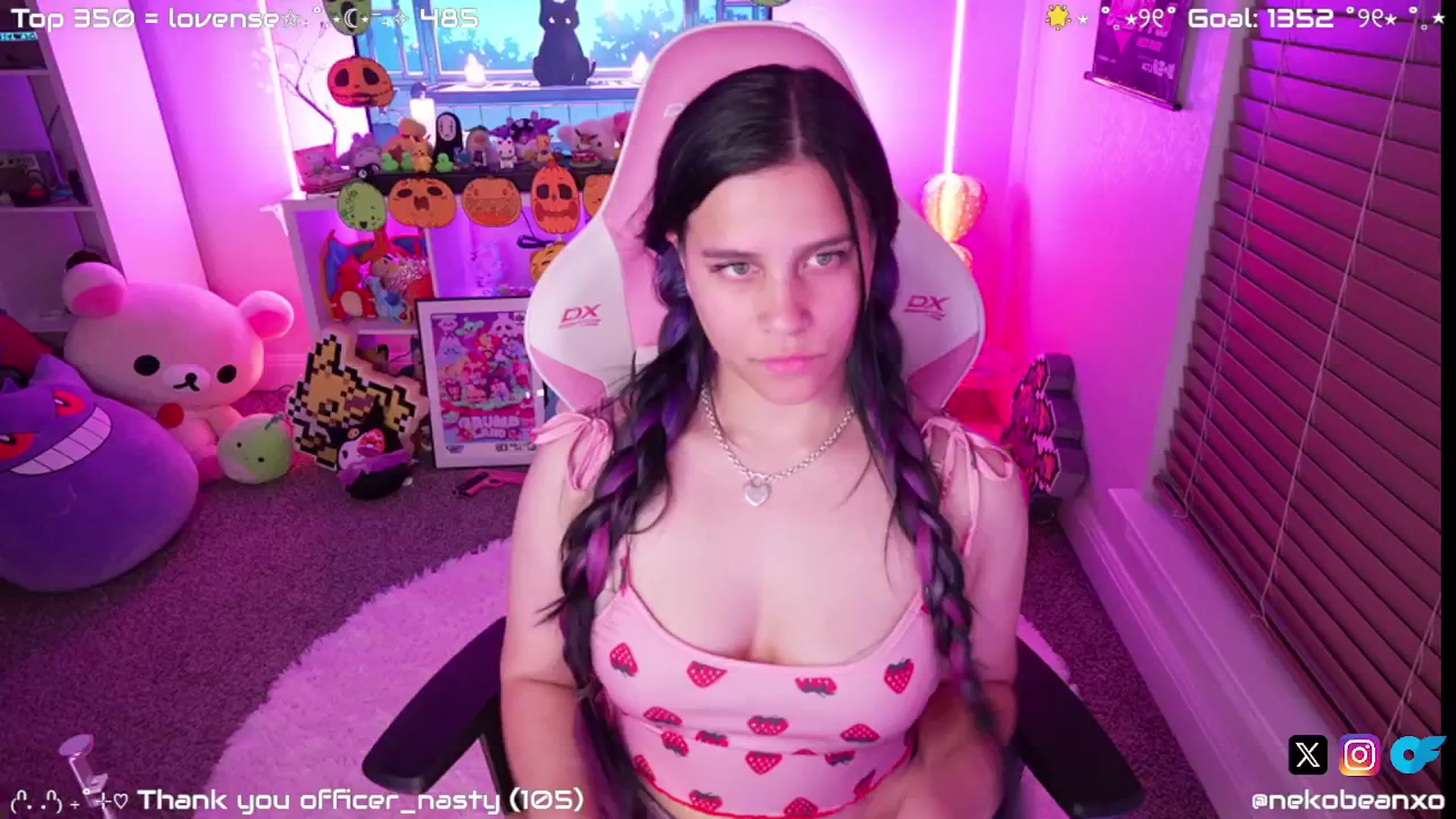 Gallery image thumbnail from Nekobeanxo's myfreecams stream on, 11/04/2024, 05:28 image 7 of 20