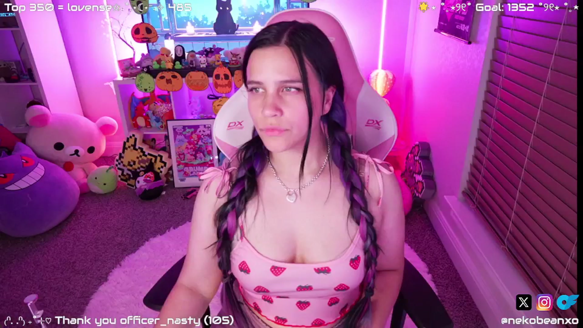 Gallery image thumbnail from Nekobeanxo's myfreecams stream on, 11/04/2024, 05:28 image 5 of 20