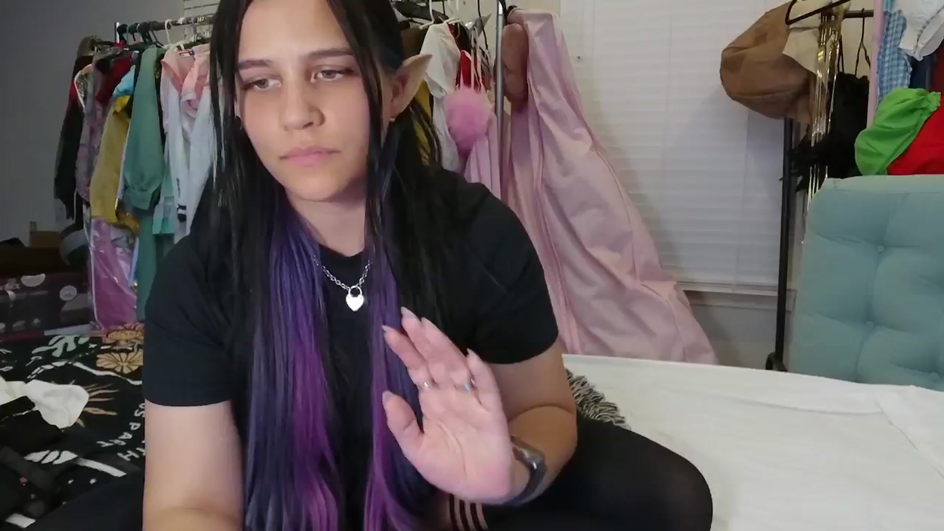 Gallery image thumbnail from Nekobeanxo's myfreecams stream on, 11/08/2024, 04:24 image 6 of 20