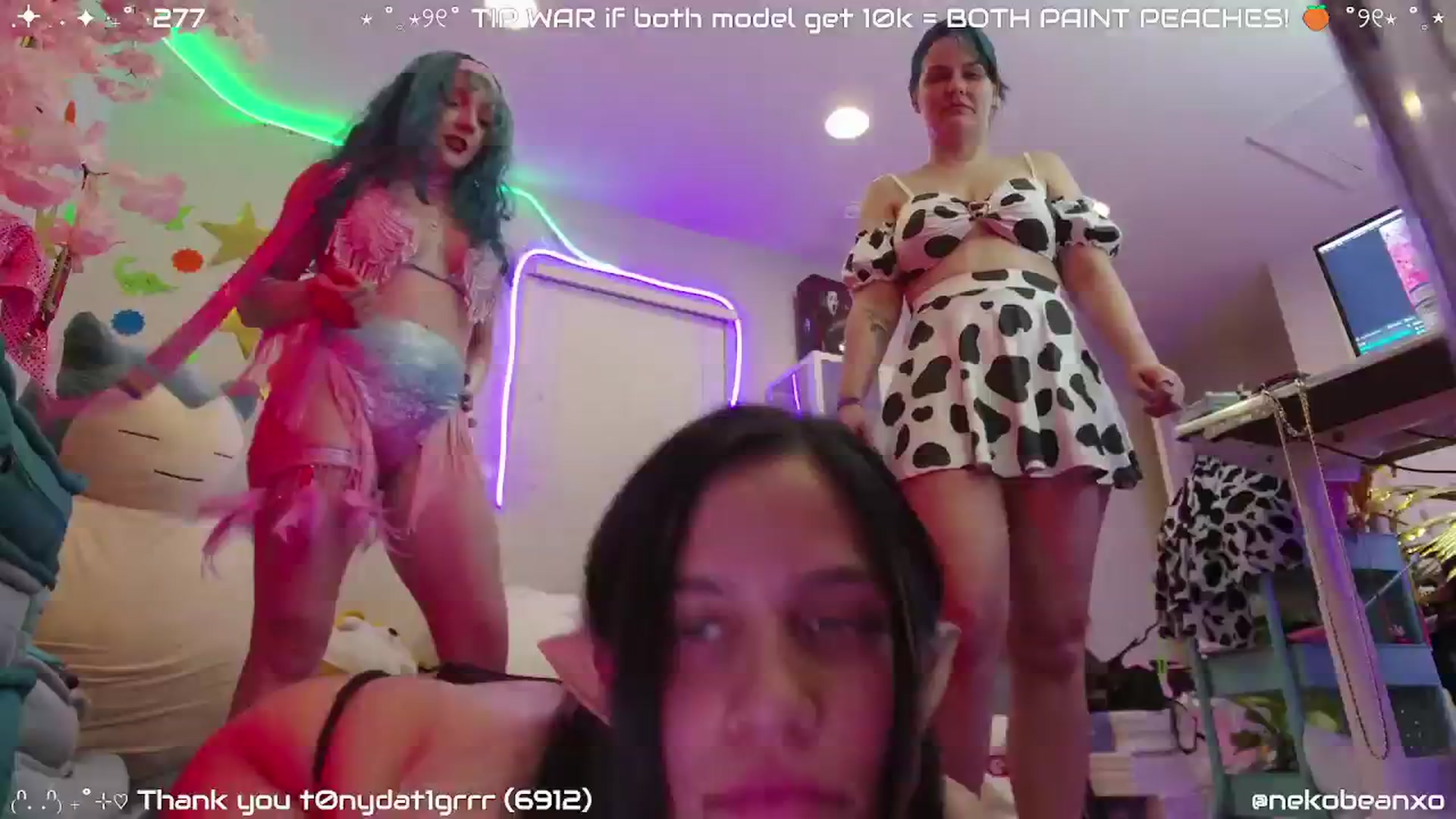 Gallery image thumbnail from Nekobeanxo's myfreecams stream on, 11/08/2024, 06:08 image 11 of 20