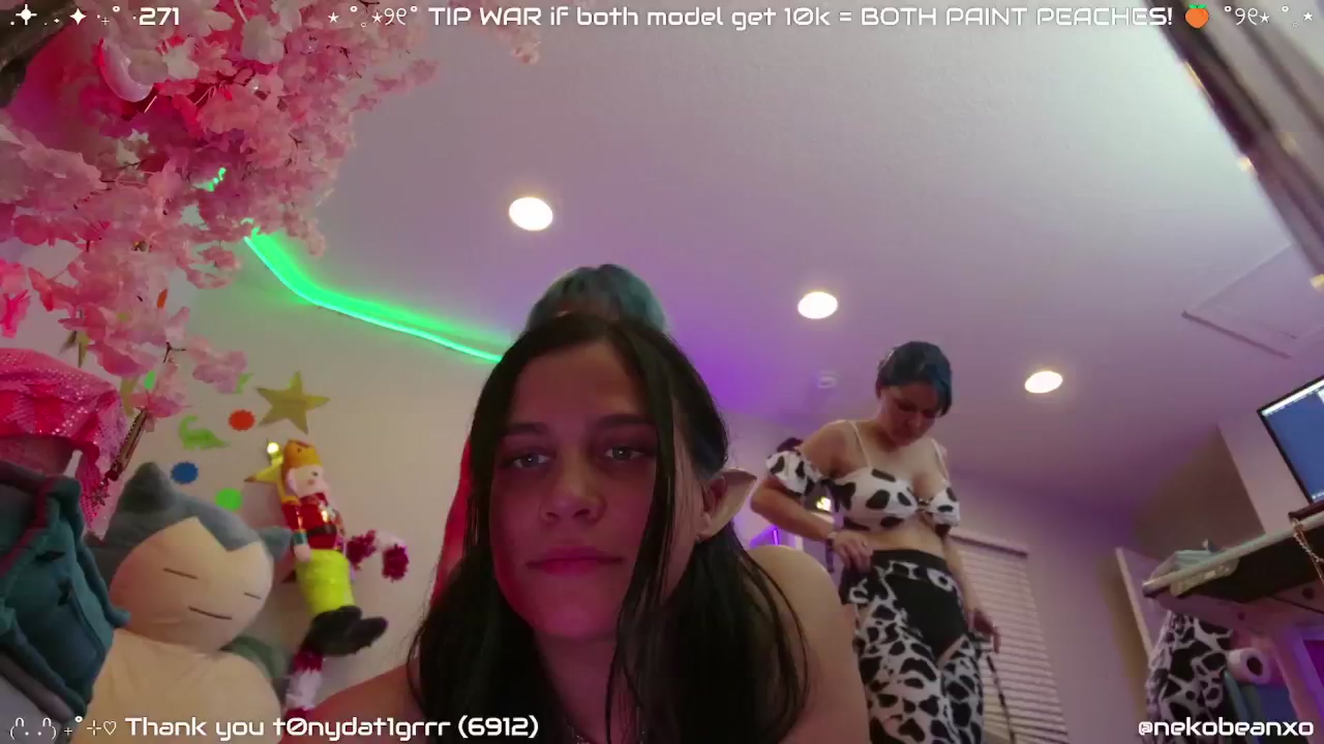 Gallery image thumbnail from Nekobeanxo's myfreecams stream on, 11/08/2024, 06:08 image 15 of 20