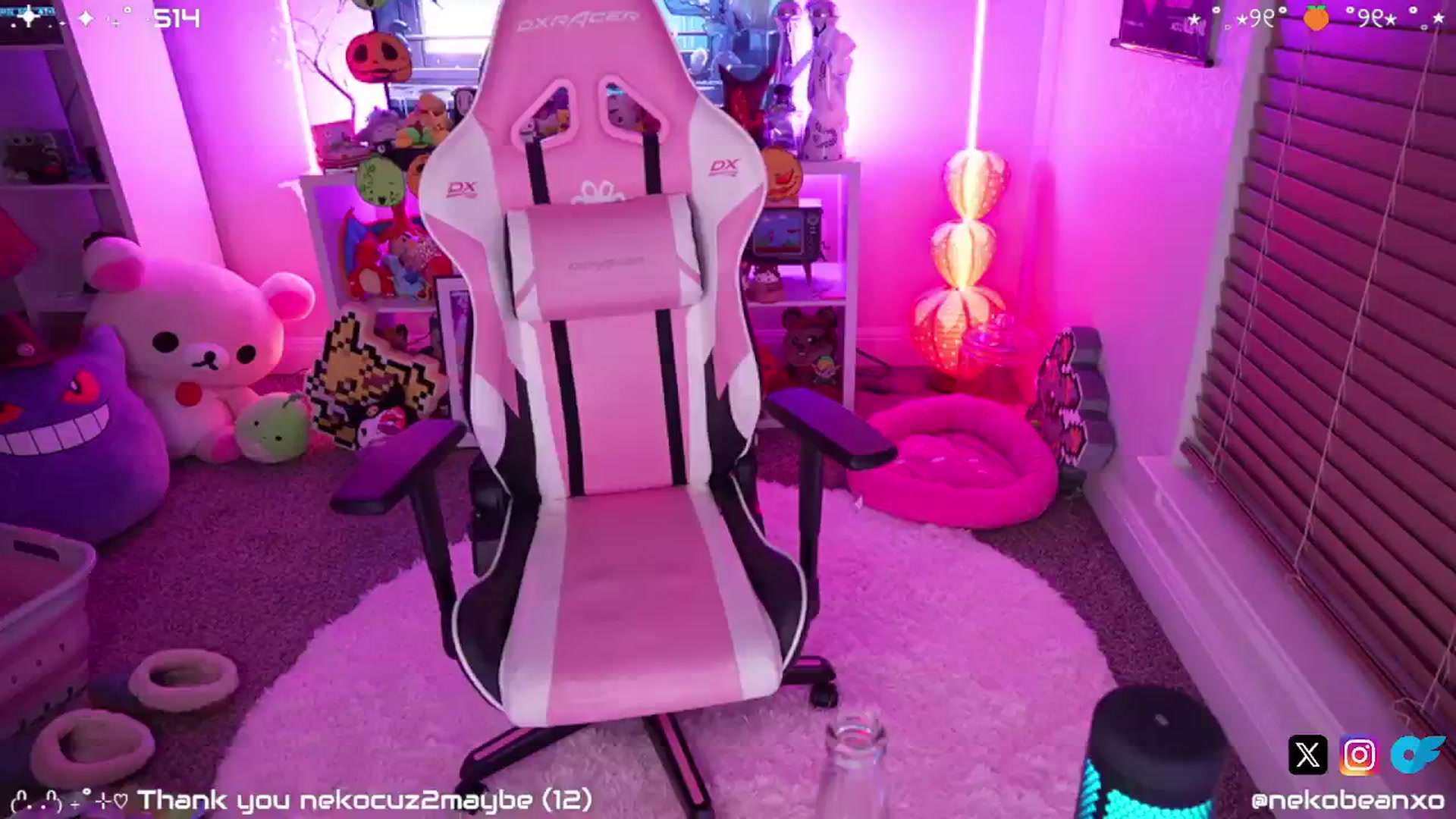 Gallery image thumbnail from Nekobeanxo's myfreecams stream on, 11/15/2024, 07:10 image 15 of 20