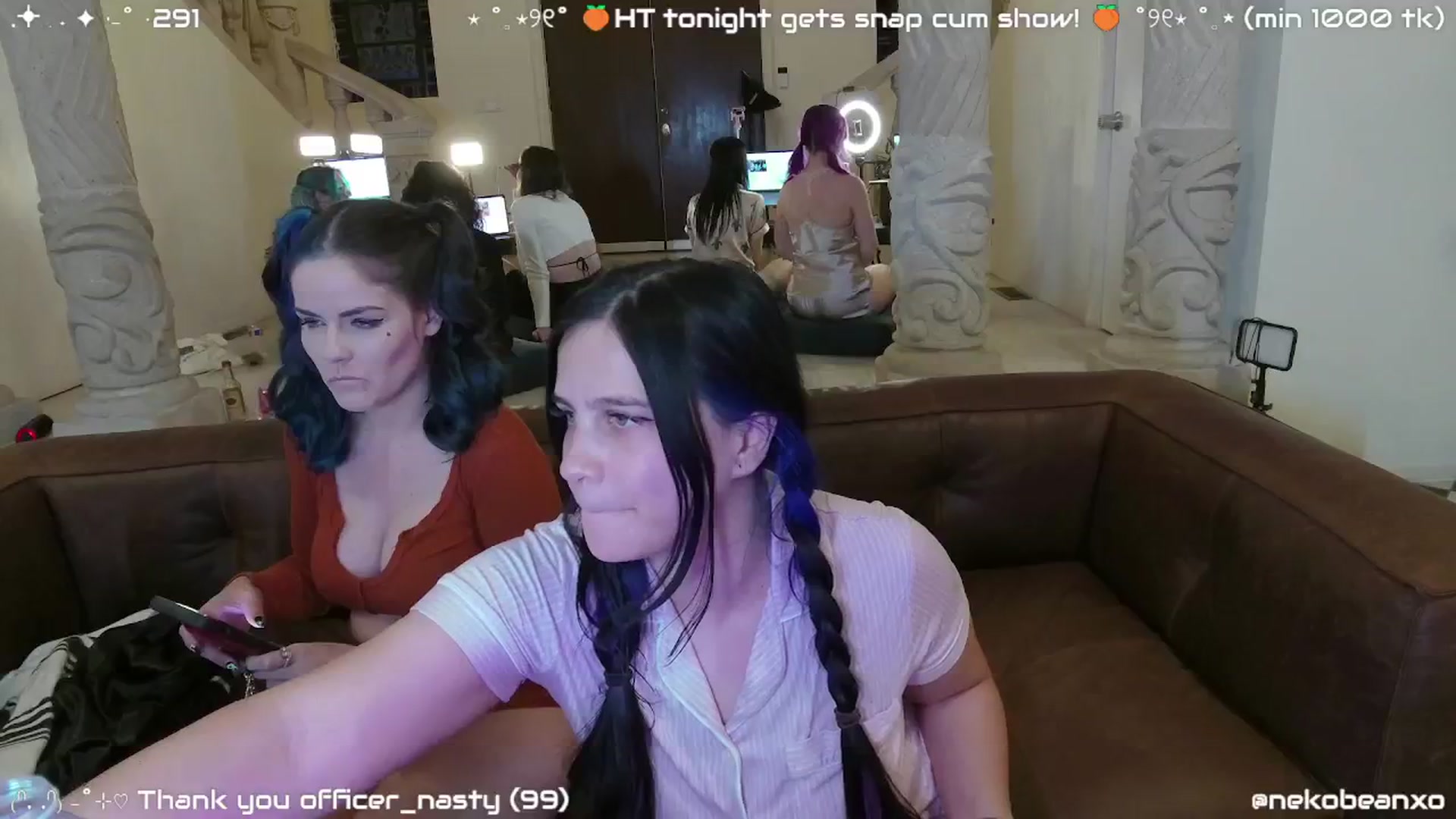 Gallery image thumbnail from Nekobeanxo's myfreecams stream on, 11/19/2024, 04:45 image 12 of 20
