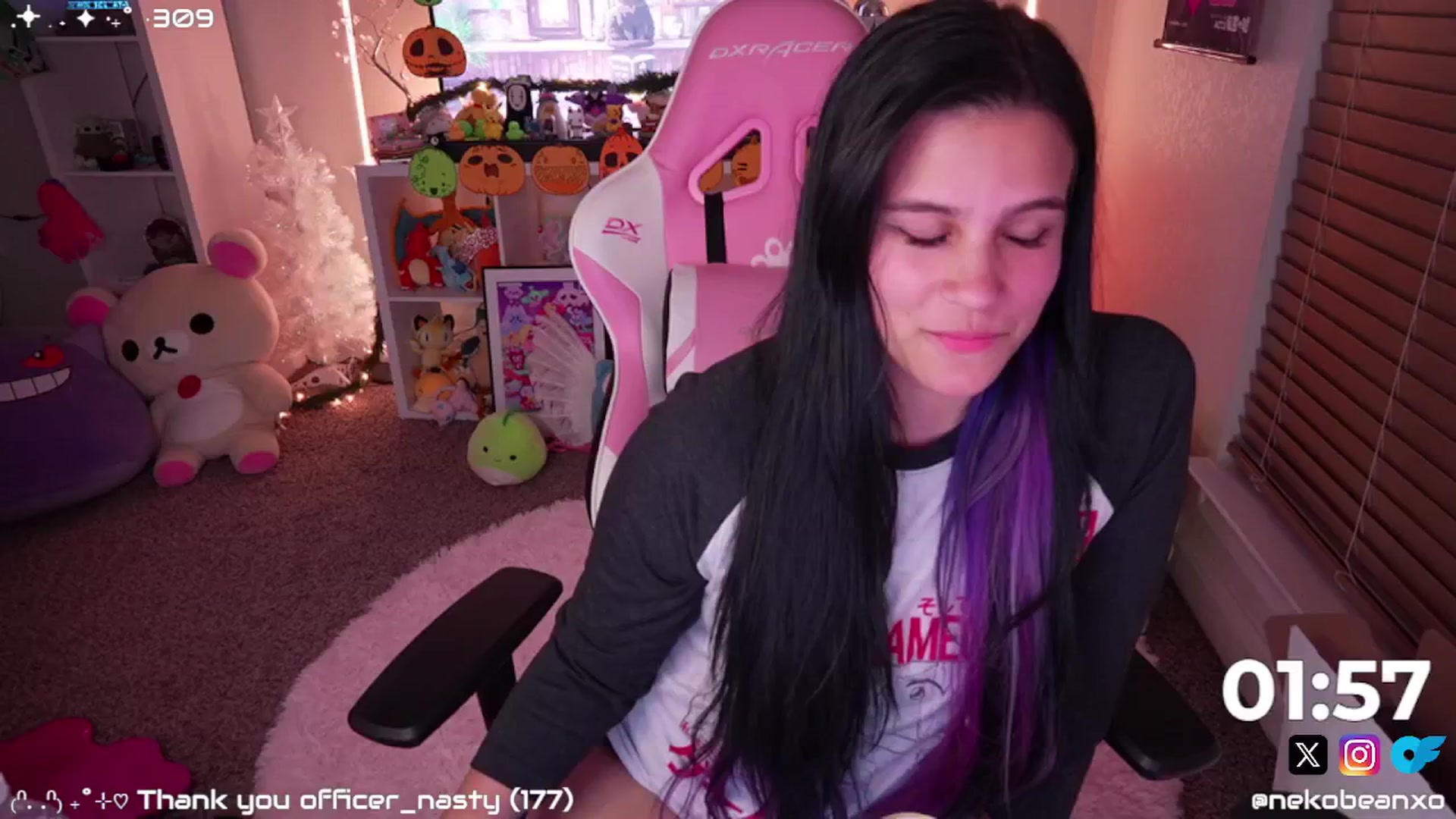 Gallery image thumbnail from Nekobeanxo's myfreecams stream on, 11/22/2024, 04:48 image 18 of 20