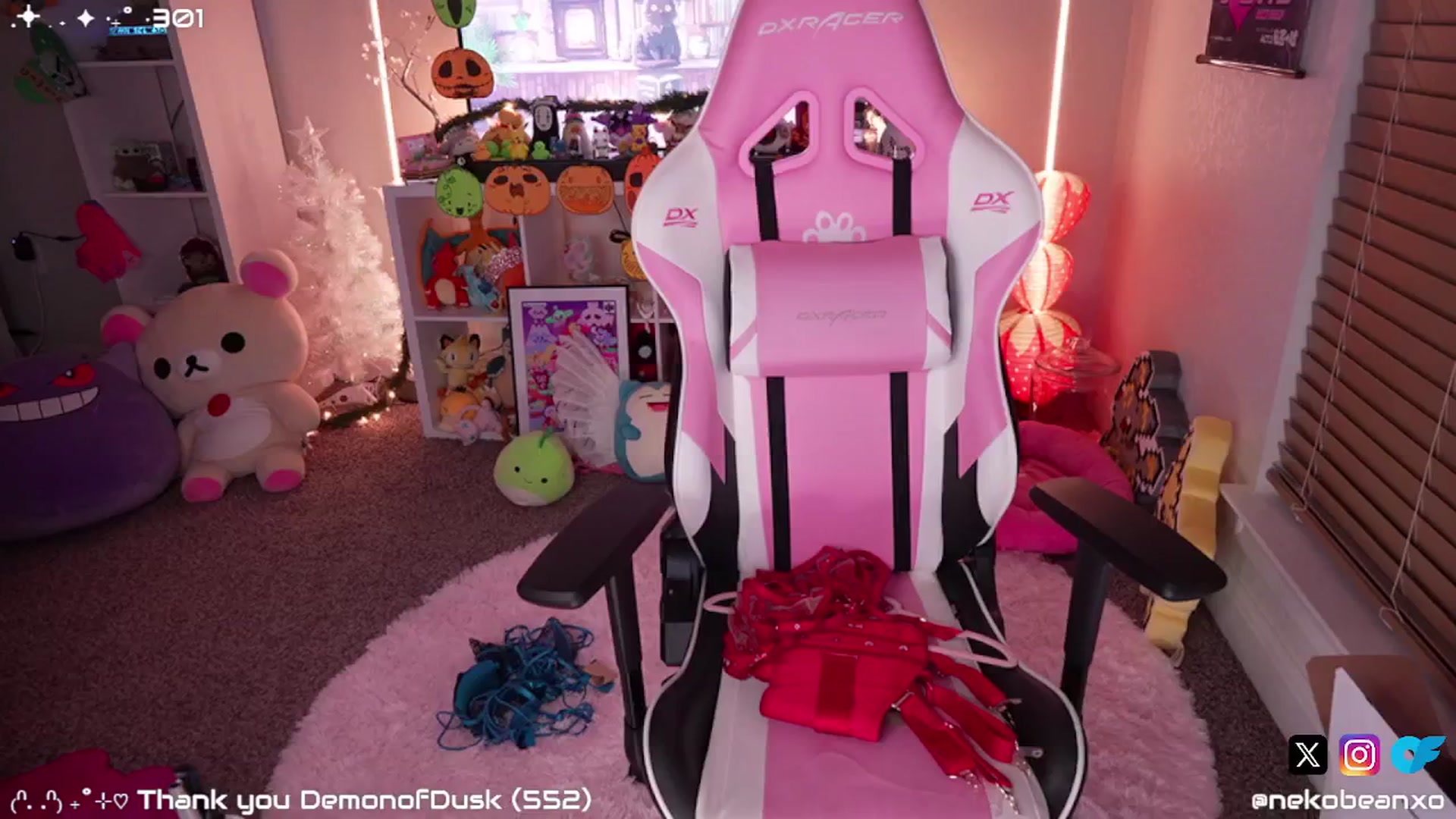 Gallery image thumbnail from Nekobeanxo's myfreecams stream on, 11/22/2024, 06:50 image 6 of 20