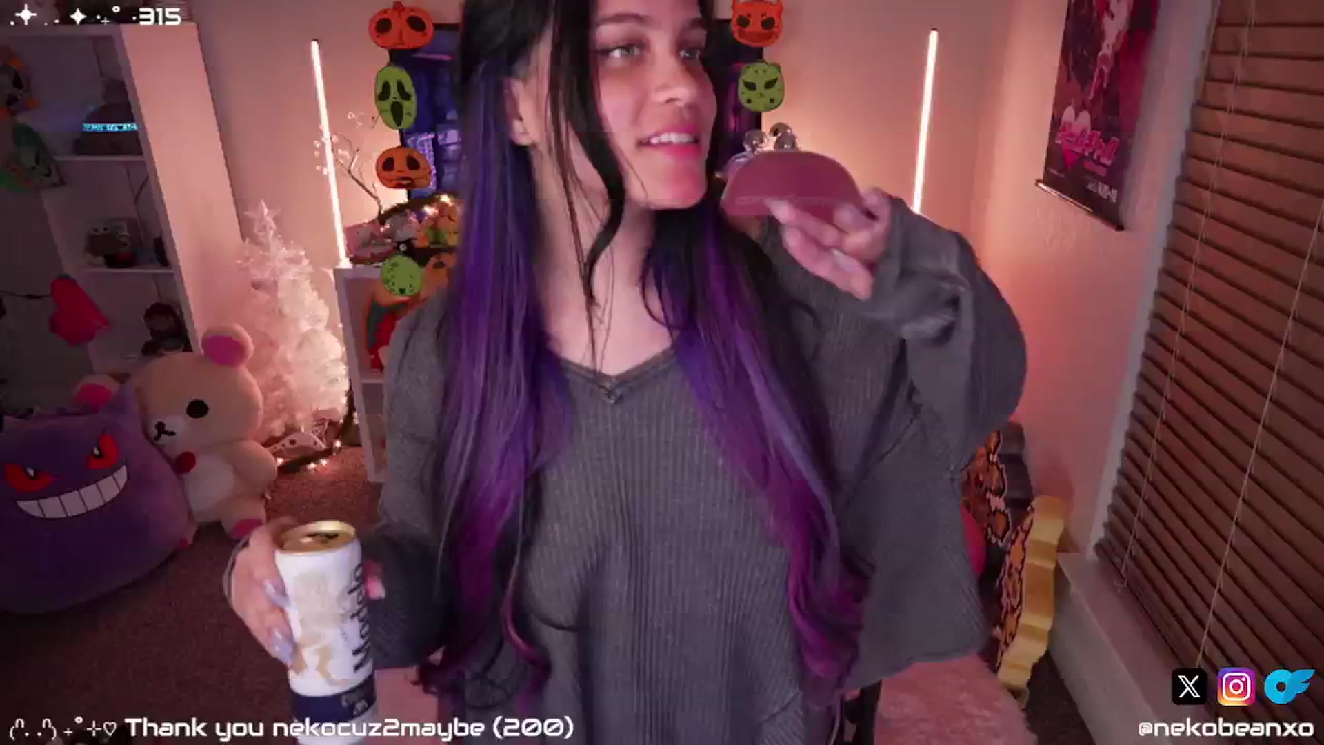 Gallery image thumbnail from Nekobeanxo's myfreecams stream on, 11/23/2024, 07:20 image 2 of 20