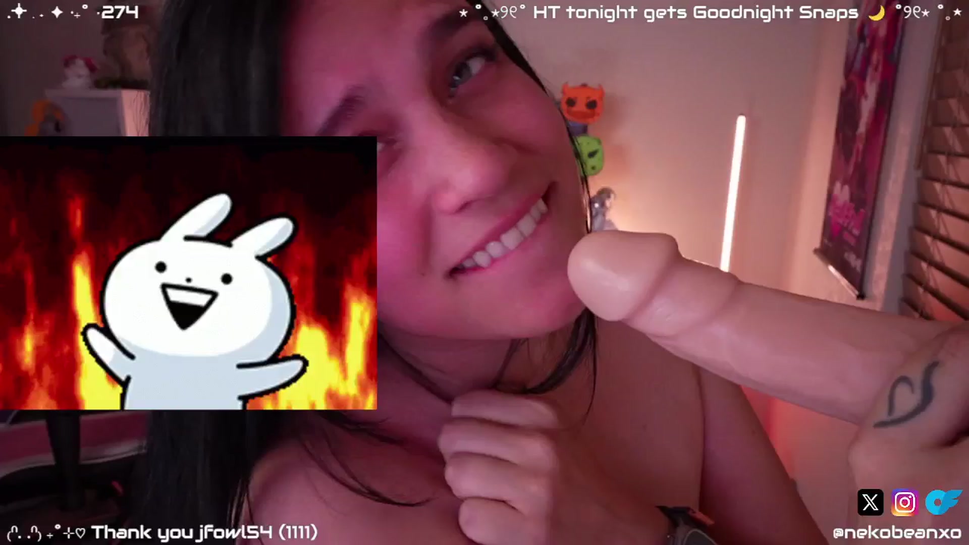Gallery image thumbnail from Nekobeanxo's myfreecams stream on, 11/23/2024, 07:20 image 15 of 20
