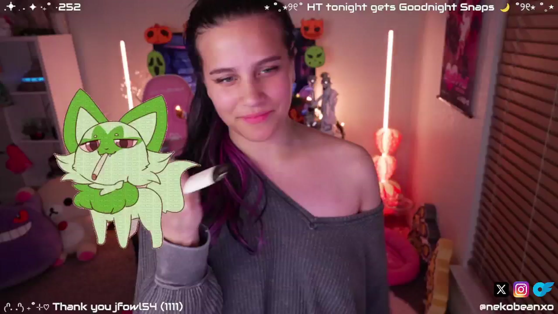 Gallery image thumbnail from Nekobeanxo's myfreecams stream on, 11/23/2024, 08:16 image 15 of 20