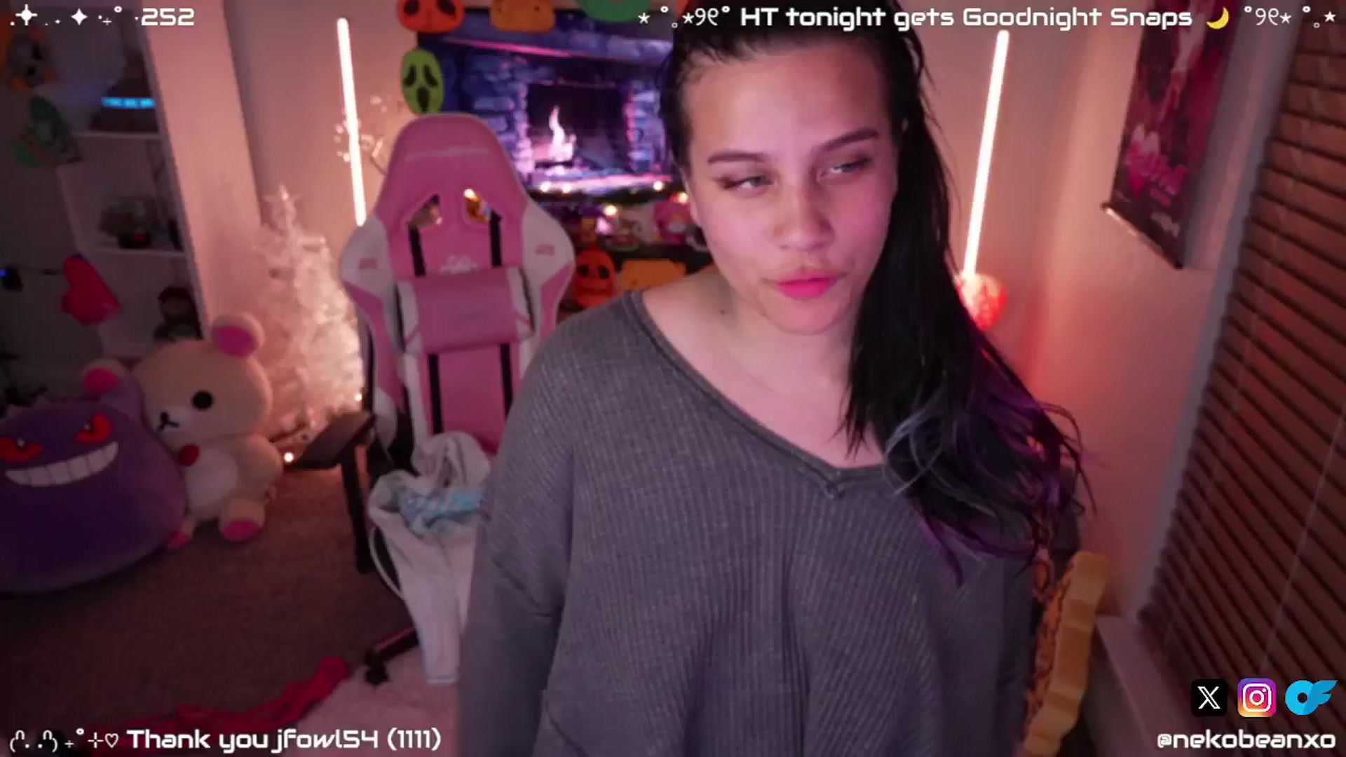 Gallery image thumbnail from Nekobeanxo's myfreecams stream on, 11/23/2024, 08:16 image 6 of 20