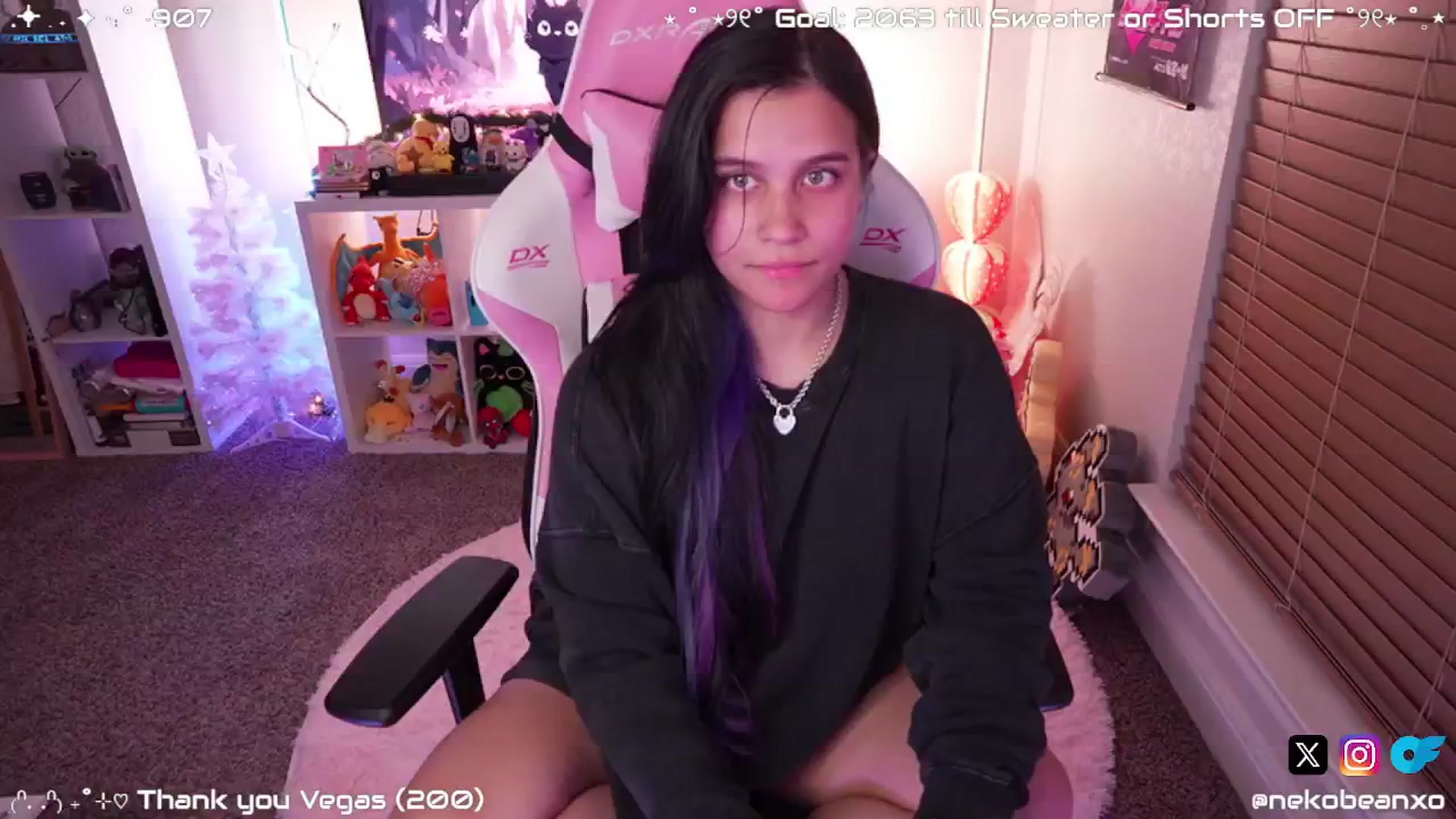 Gallery image thumbnail from Nekobeanxo's myfreecams stream on, 12/11/2024, 06:05 image 8 of 20