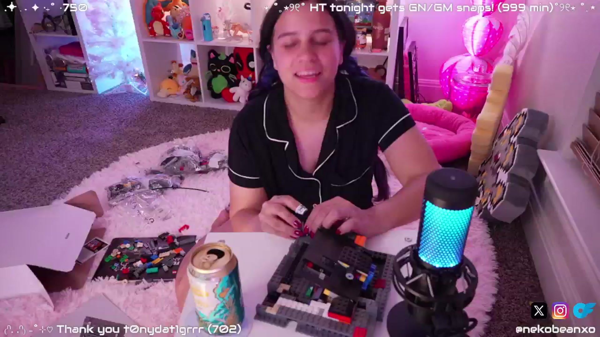 Gallery image thumbnail from Nekobeanxo's myfreecams stream on, 12/16/2024, 06:44 image 9 of 20