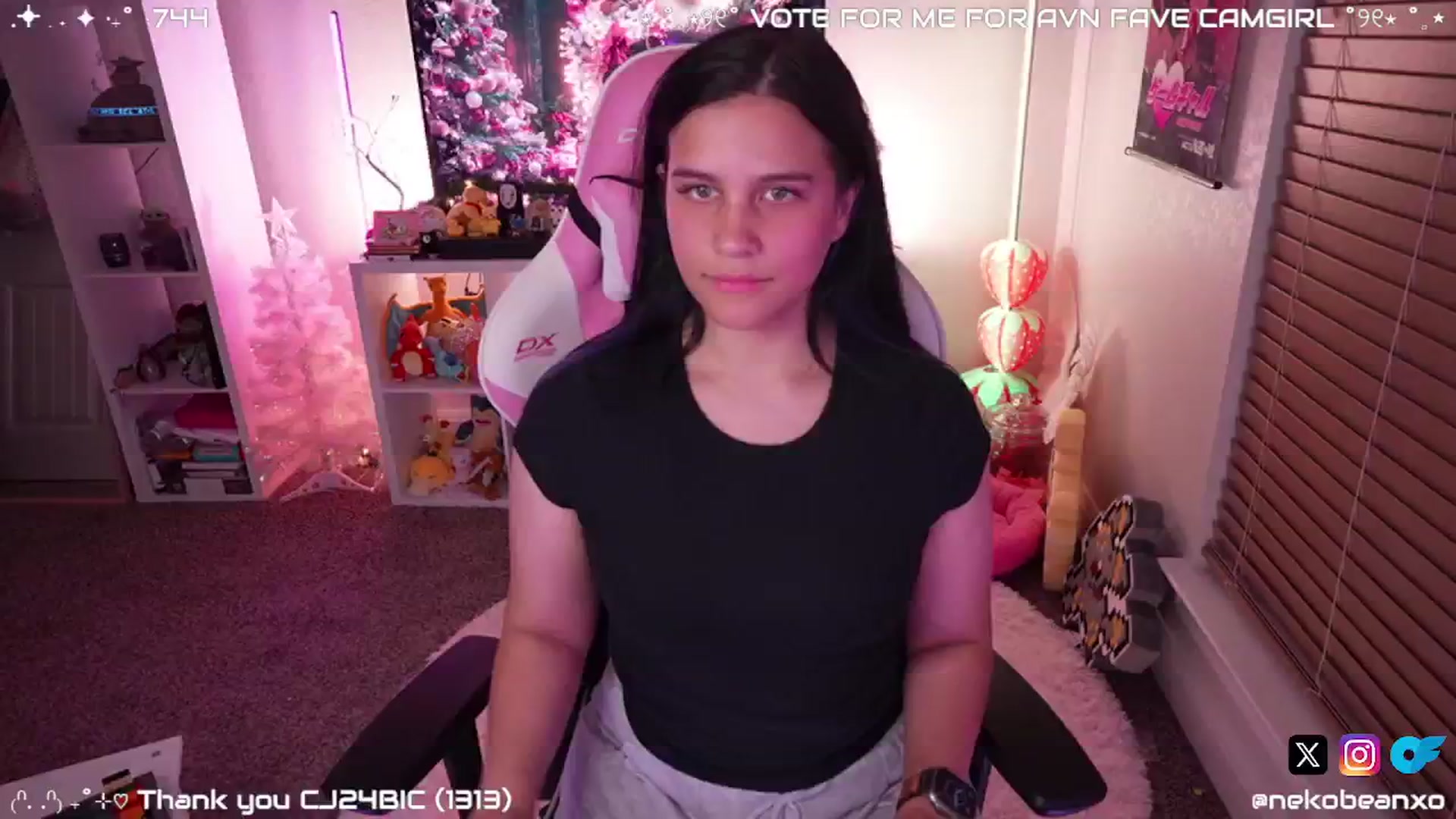 Gallery image thumbnail from Nekobeanxo's myfreecams stream on, 12/17/2024, 07:40 image 4 of 20