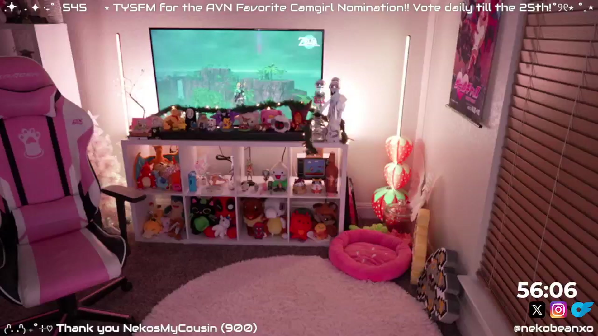 Gallery image thumbnail from Nekobeanxo's myfreecams stream on, 12/20/2024, 07:31 image 14 of 20