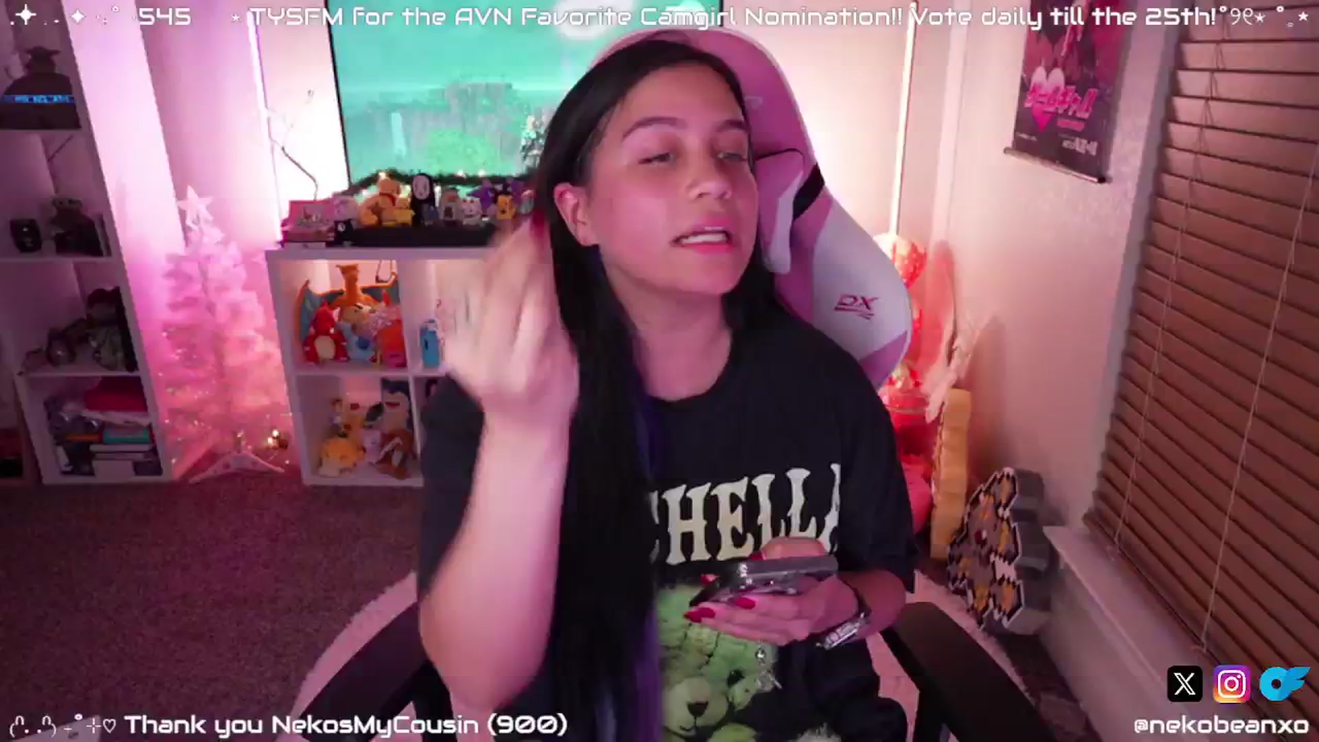 Gallery image thumbnail from Nekobeanxo's myfreecams stream on, 12/20/2024, 07:31 image 6 of 20