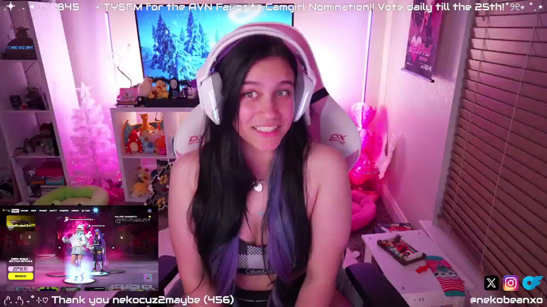 Gallery image thumbnail from Nekobeanxo's myfreecams stream on, 01/04/2025, 07:19 image 11 of 20
