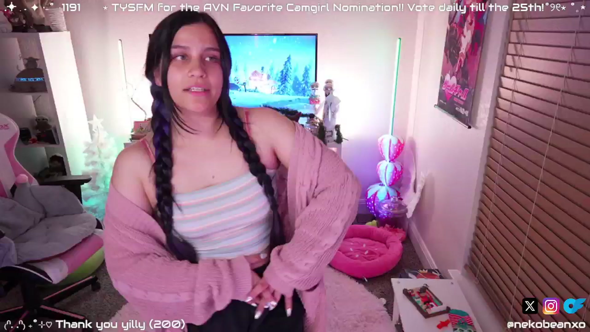Gallery image thumbnail from Nekobeanxo's myfreecams stream on, 01/06/2025, 06:29 image 10 of 20