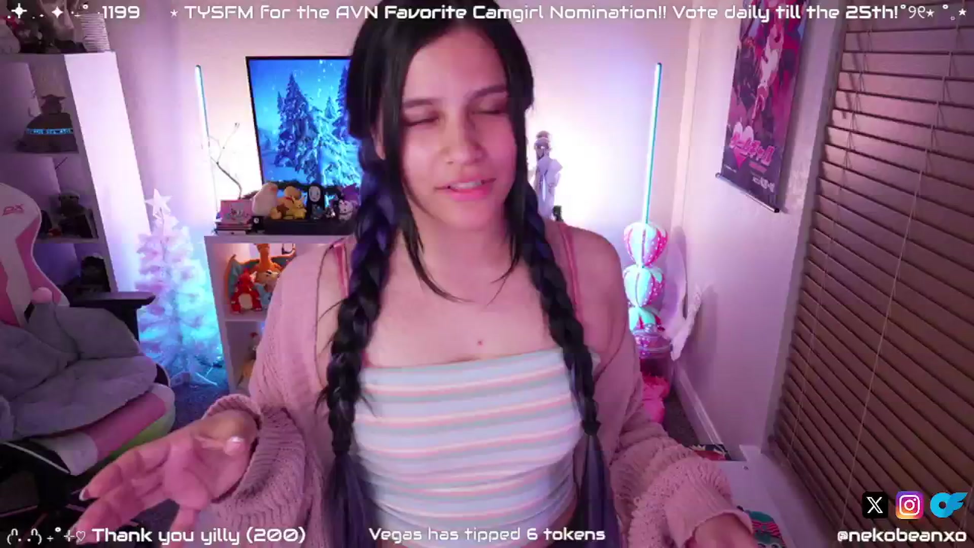 Gallery image thumbnail from Nekobeanxo's myfreecams stream on, 01/06/2025, 06:29 image 9 of 20
