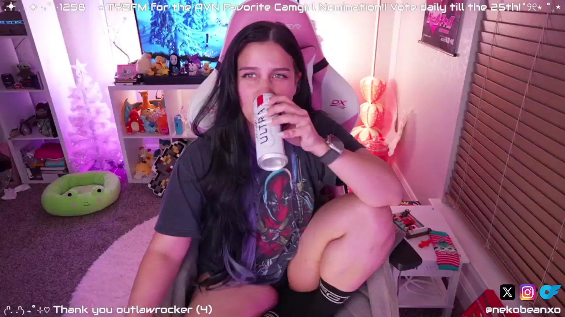 Gallery image thumbnail from Nekobeanxo's myfreecams stream on, 01/07/2025, 04:00 image 3 of 20