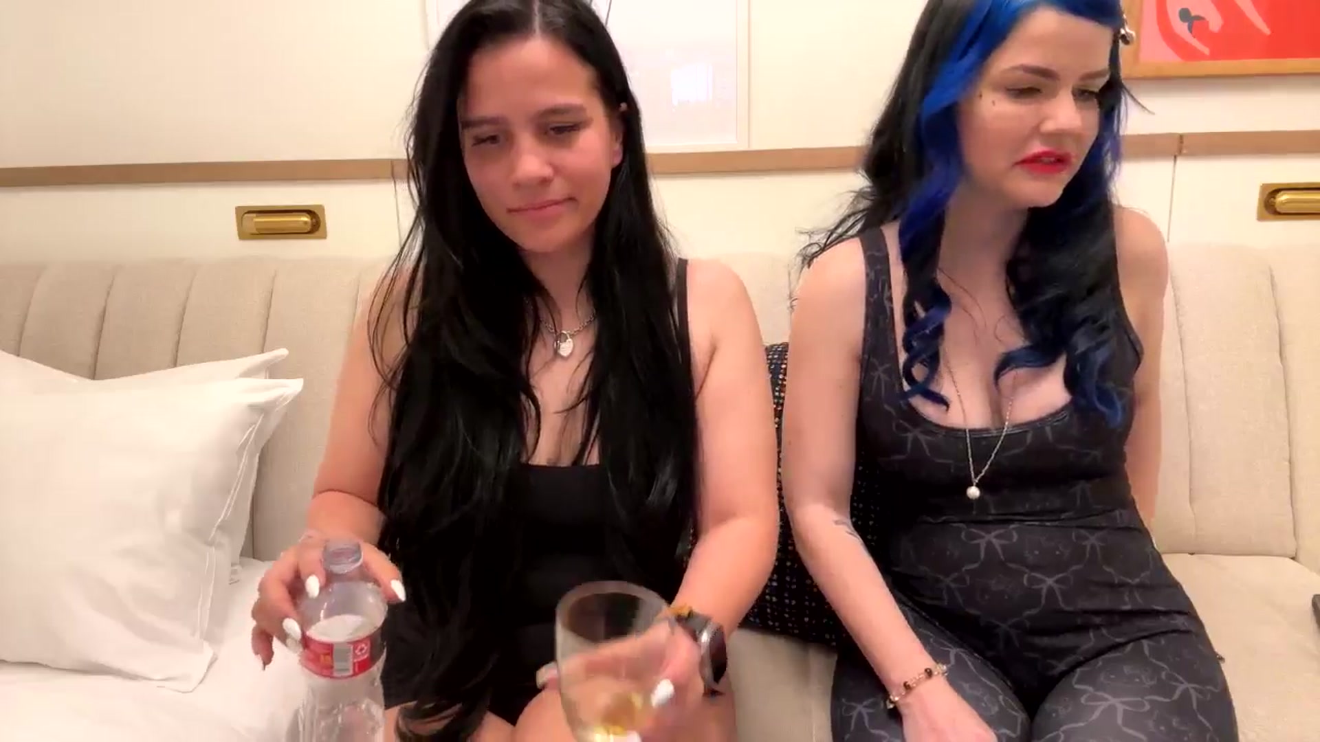 Gallery image thumbnail from Nekobeanxo's myfreecams stream on, 01/22/2025, 03:13 image 20 of 20