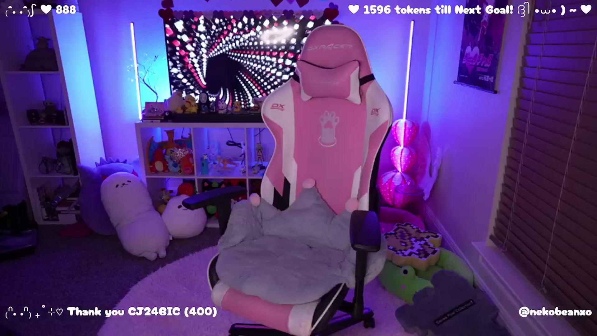 Gallery image thumbnail from Nekobeanxo's myfreecams stream on, 03/04/2025, 05:01 image 16 of 20