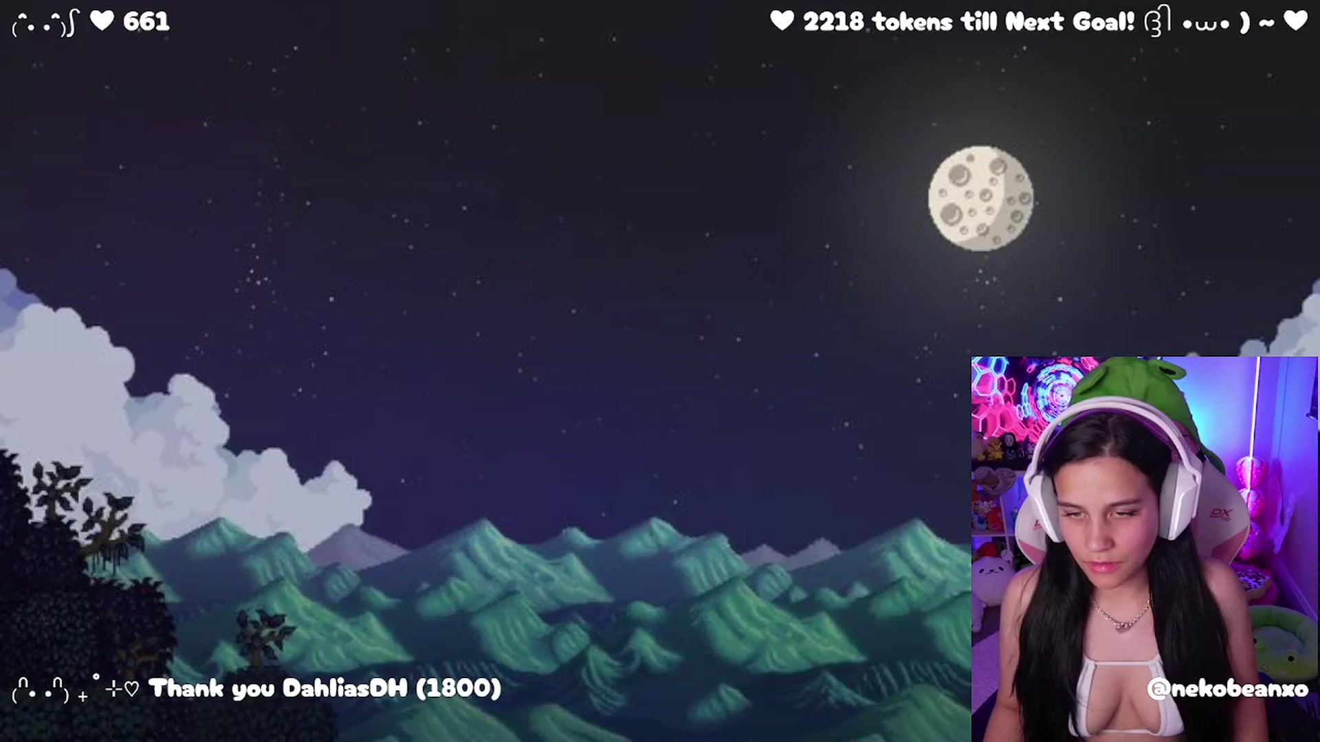 Gallery image thumbnail from Nekobeanxo's myfreecams stream on, 03/14/2025, 03:14 image 3 of 20