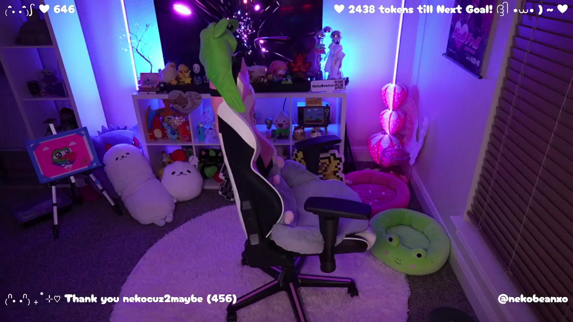 Gallery image thumbnail from Nekobeanxo's myfreecams stream on, 03/15/2025, 06:09 image 12 of 20