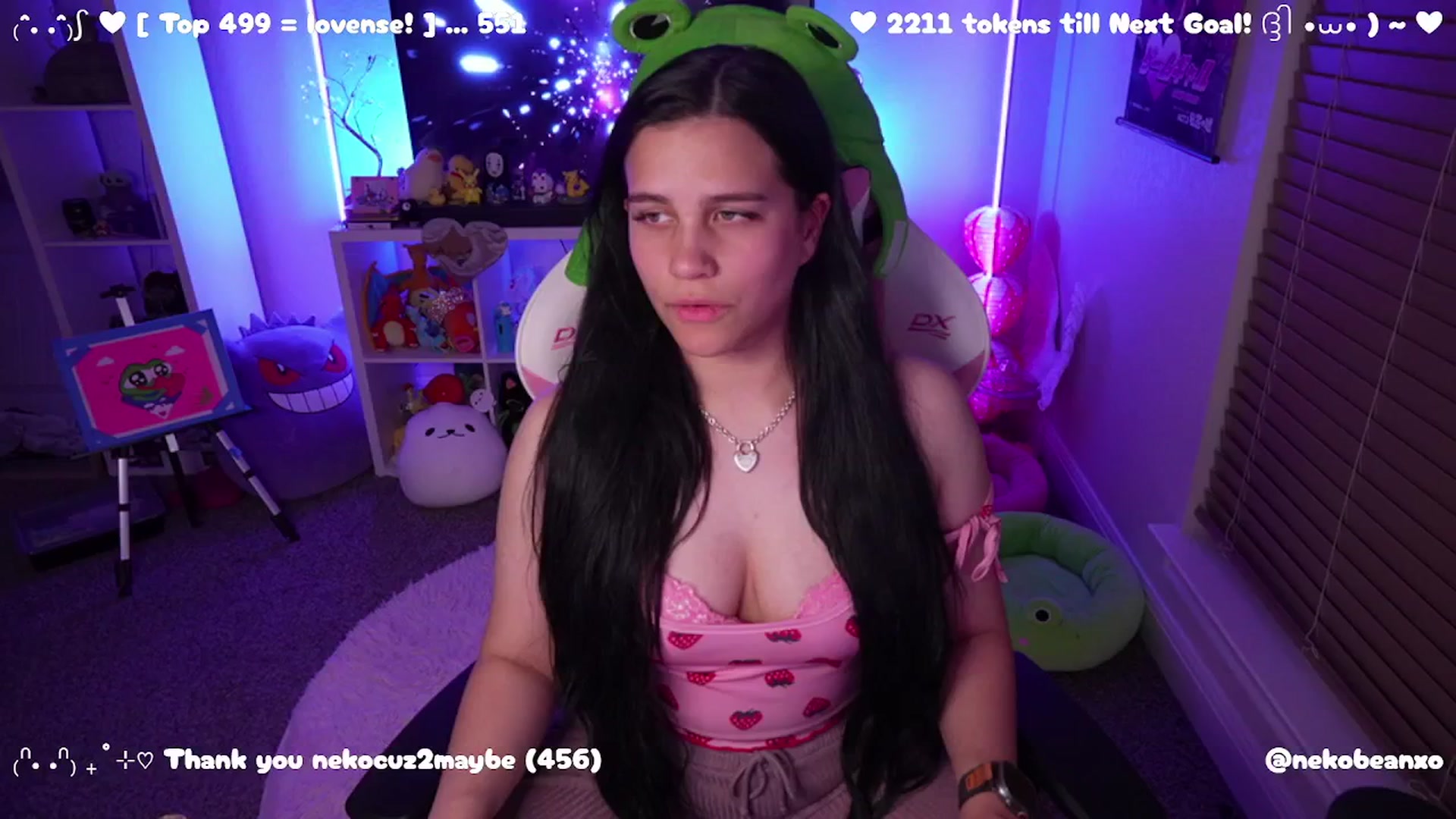 Gallery image thumbnail from Nekobeanxo's myfreecams stream on, 03/22/2025, 08:39 image 13 of 20