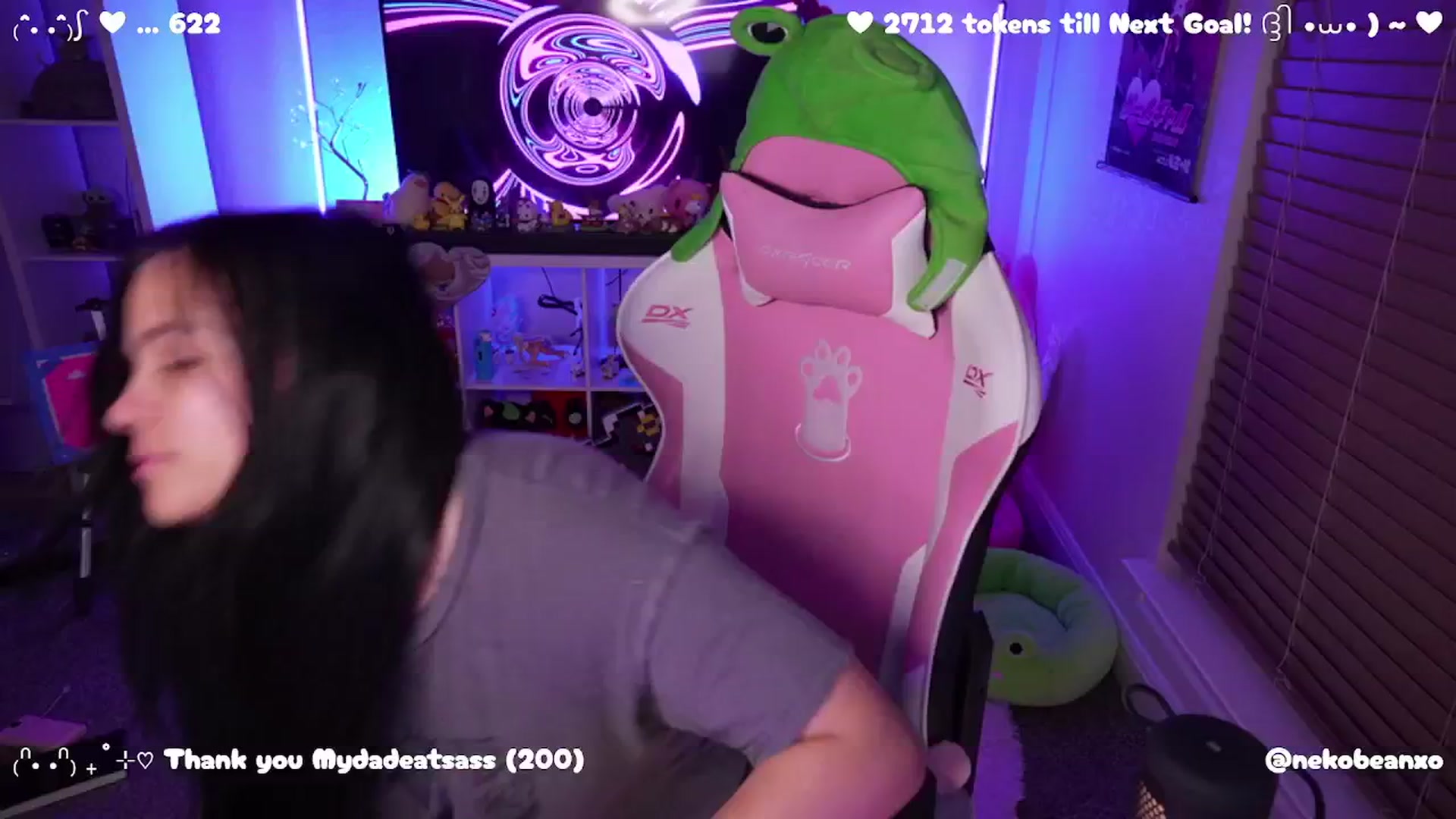Gallery image thumbnail from Nekobeanxo's myfreecams stream on, 03/25/2025, 05:18 image 16 of 20