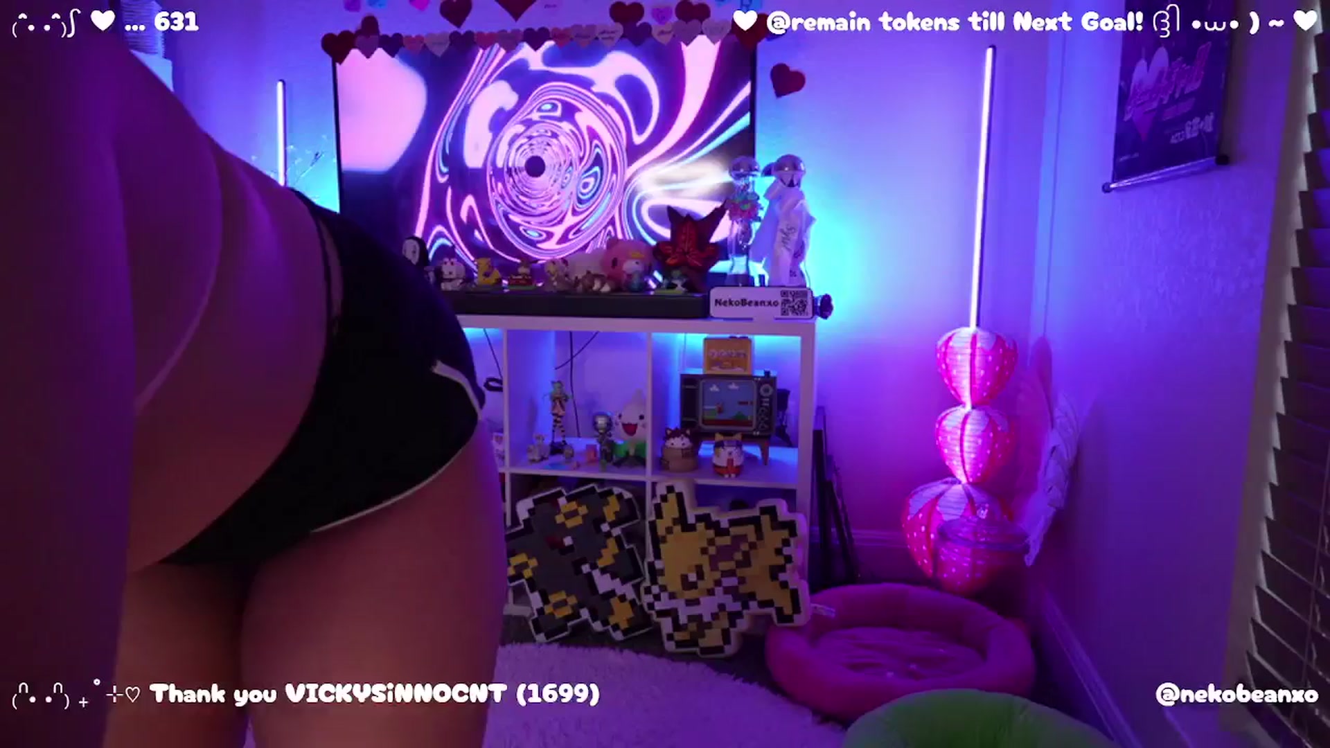 Gallery image thumbnail from Nekobeanxo's myfreecams stream on, 03/26/2025, 21:27 image 14 of 20