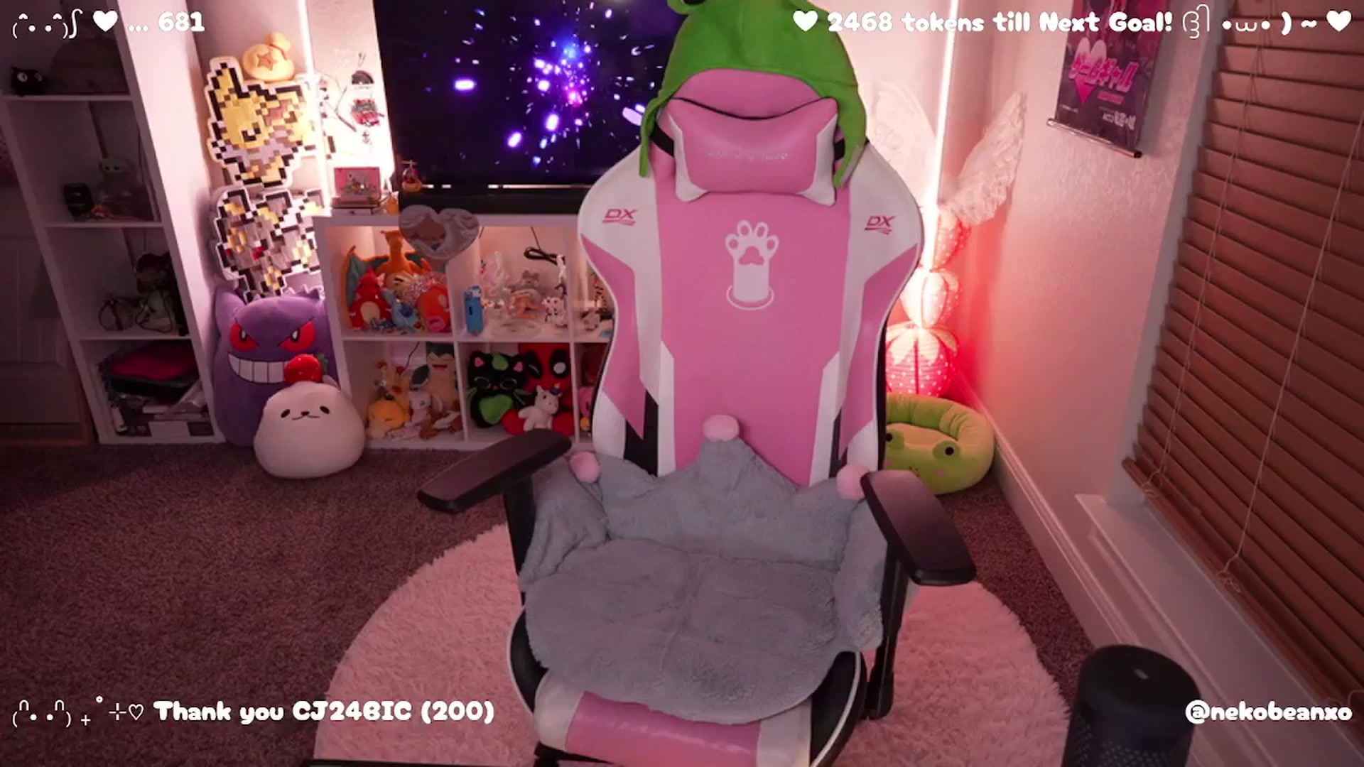 Gallery image thumbnail from Nekobeanxo's myfreecams stream on, 03/30/2025, 07:19 image 3 of 20