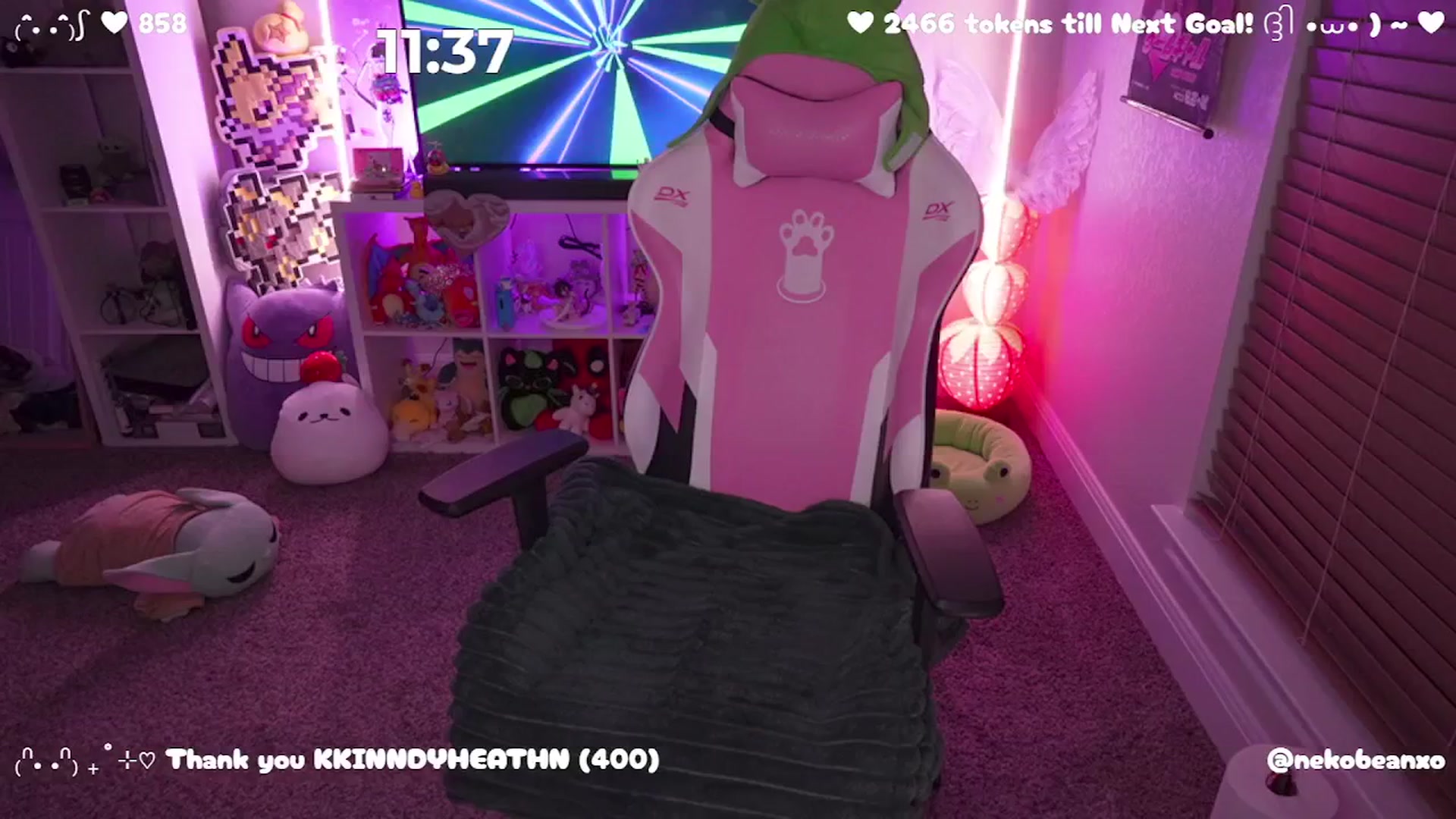 Gallery image thumbnail from Nekobeanxo's myfreecams stream on, 04/29/2025, 05:05 image 9 of 20